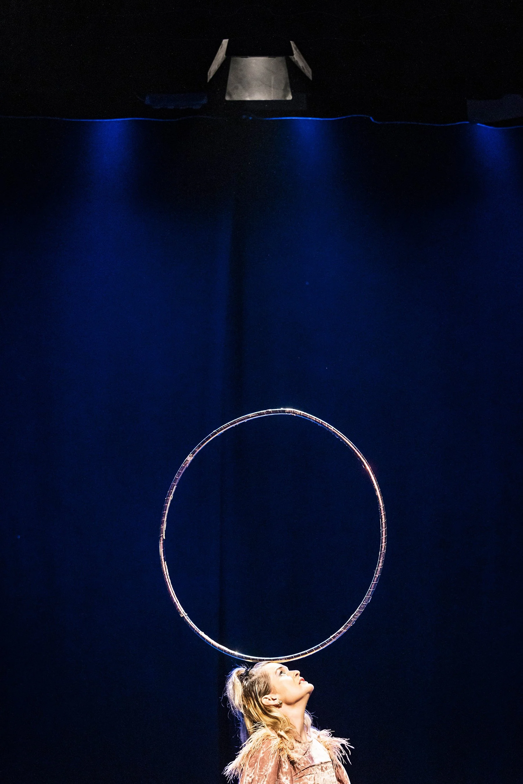 Samantha Guineu hoop balance.jpg