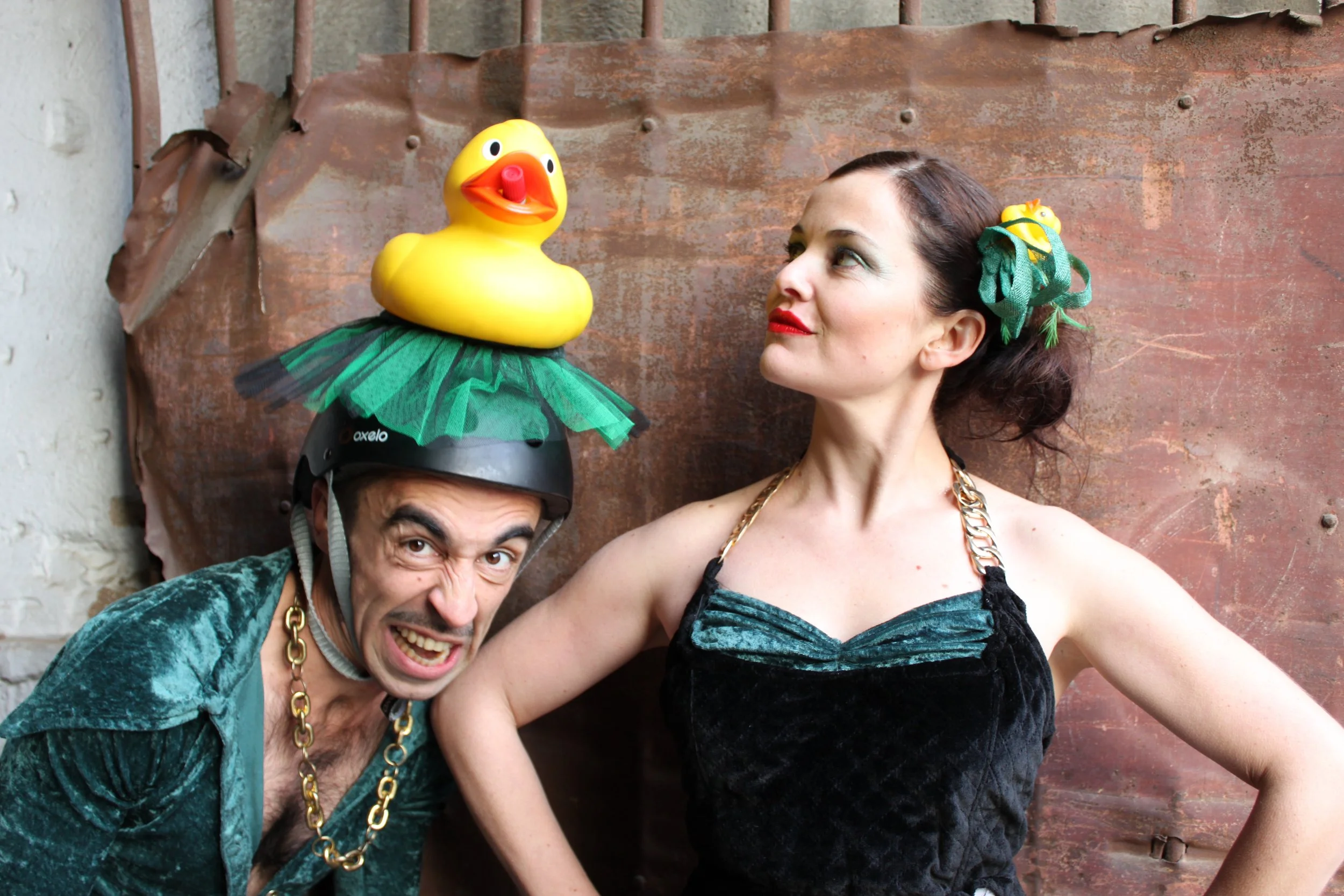 Las Cossas - Duck and Gate 300.jpg