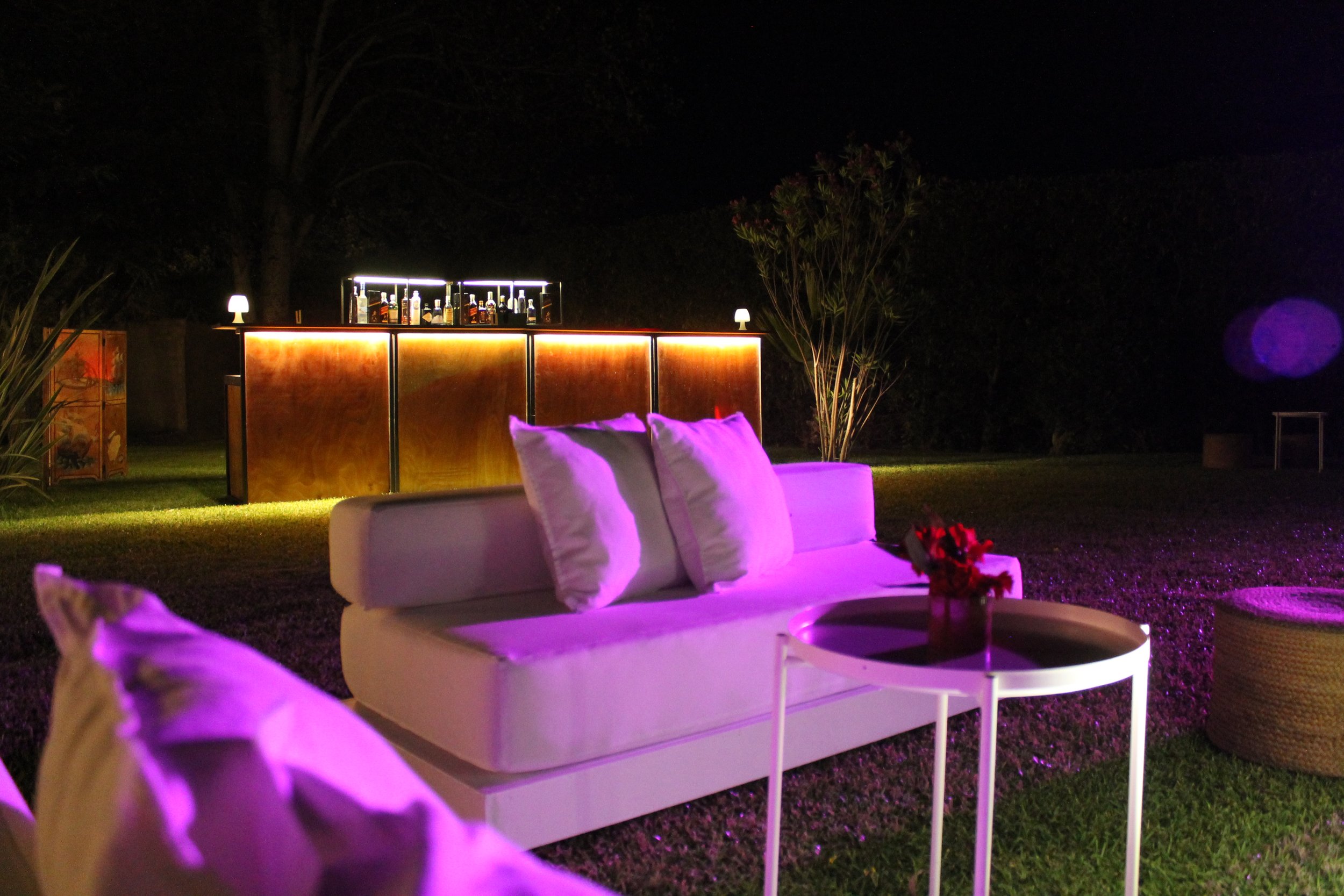 PRIVATE VILLA COCKTAIL SERVICE