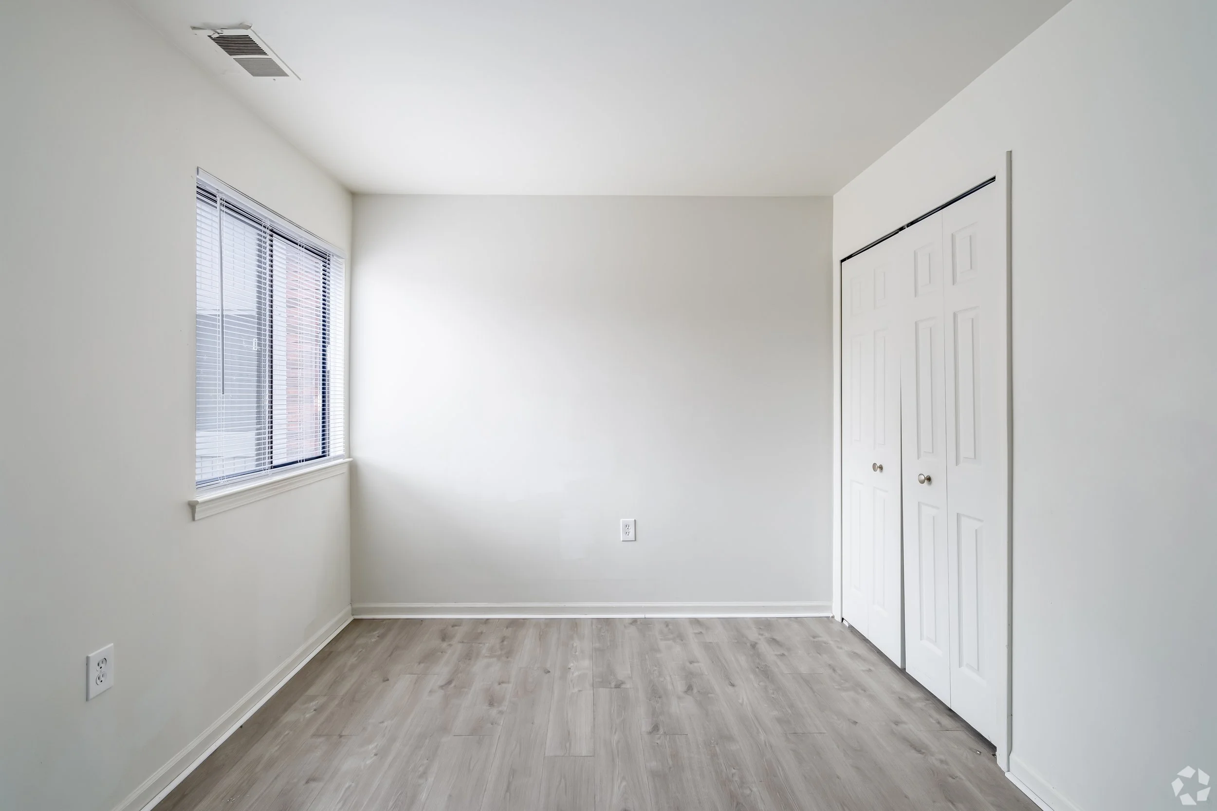 Platinum Secondary Bedroom 