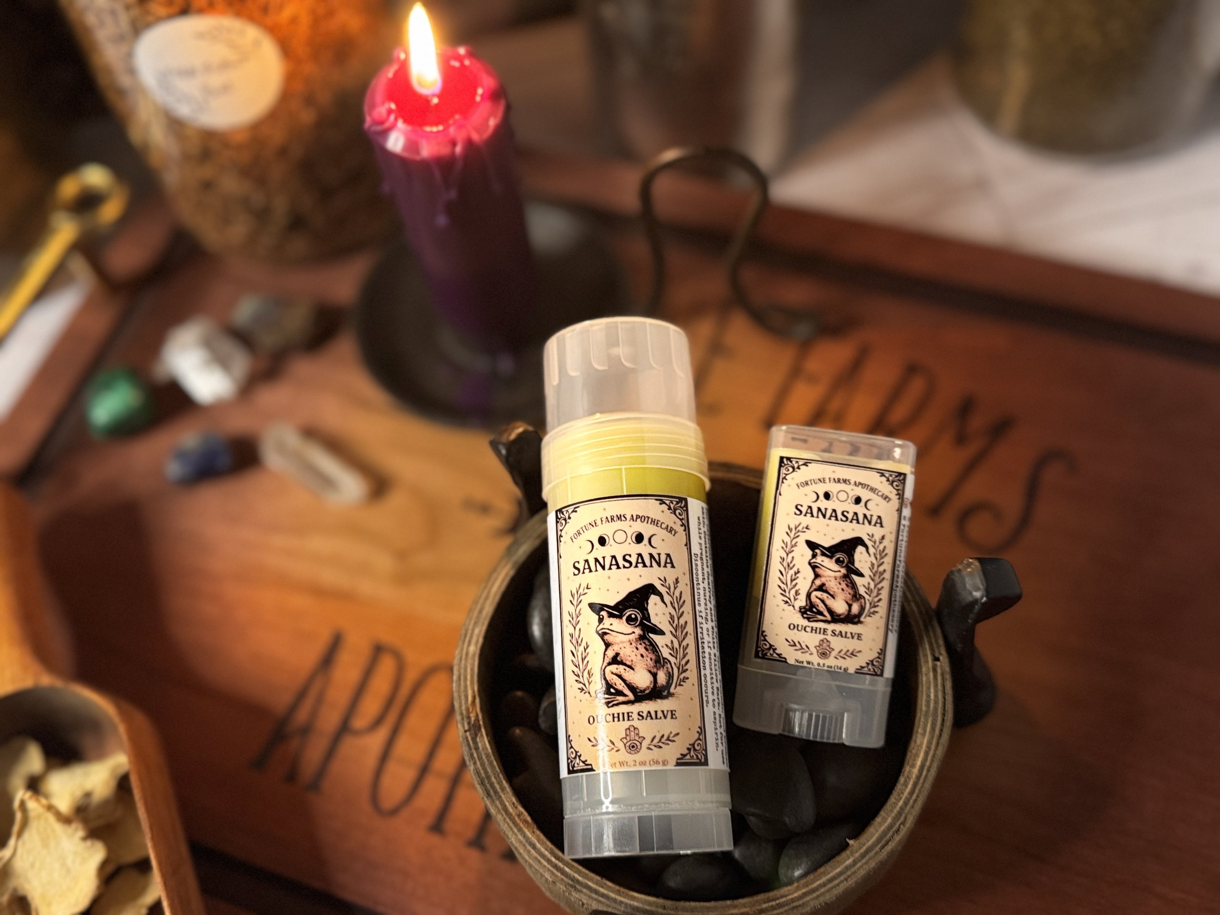 SanaSana Ouchie Salve