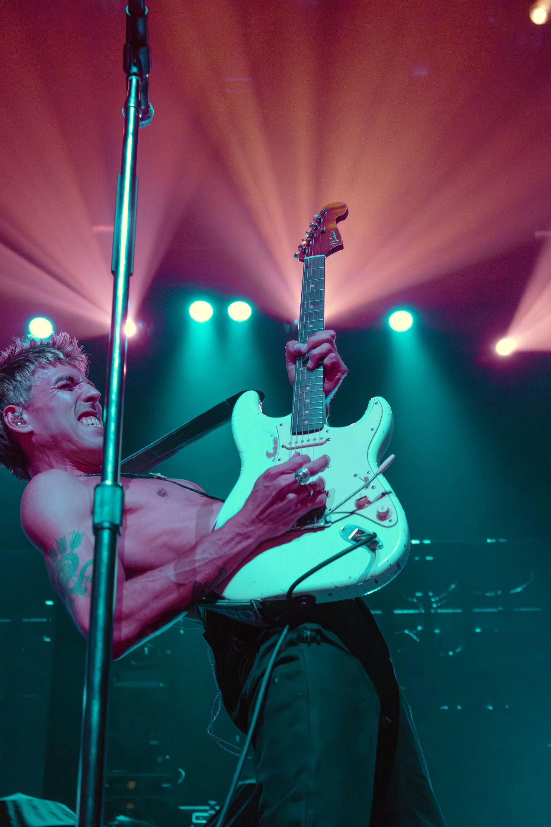 BAD SUN EDIT 1 ps.jpg