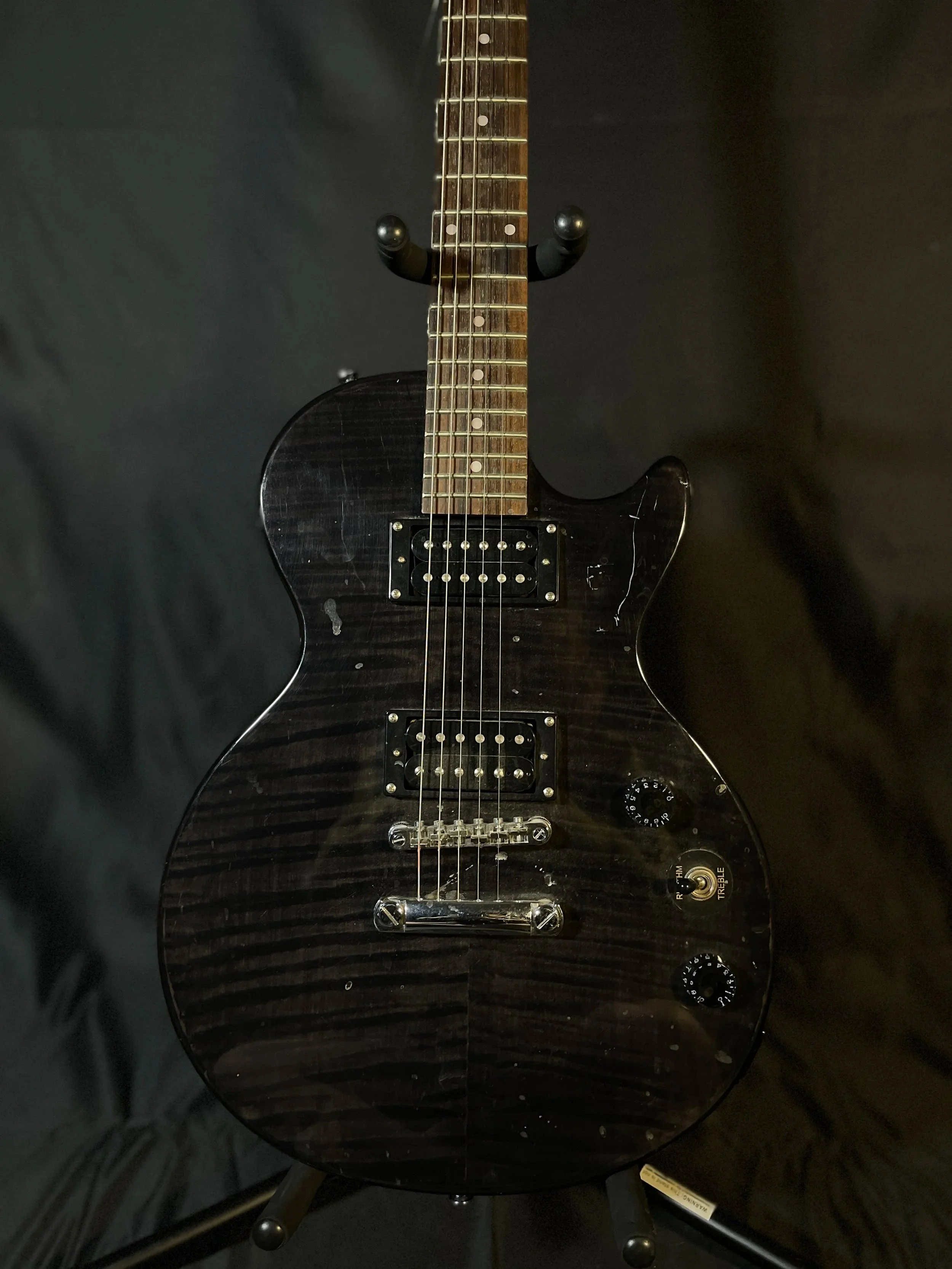 Gemini, the acrylic poured electric guitar, before resurrection