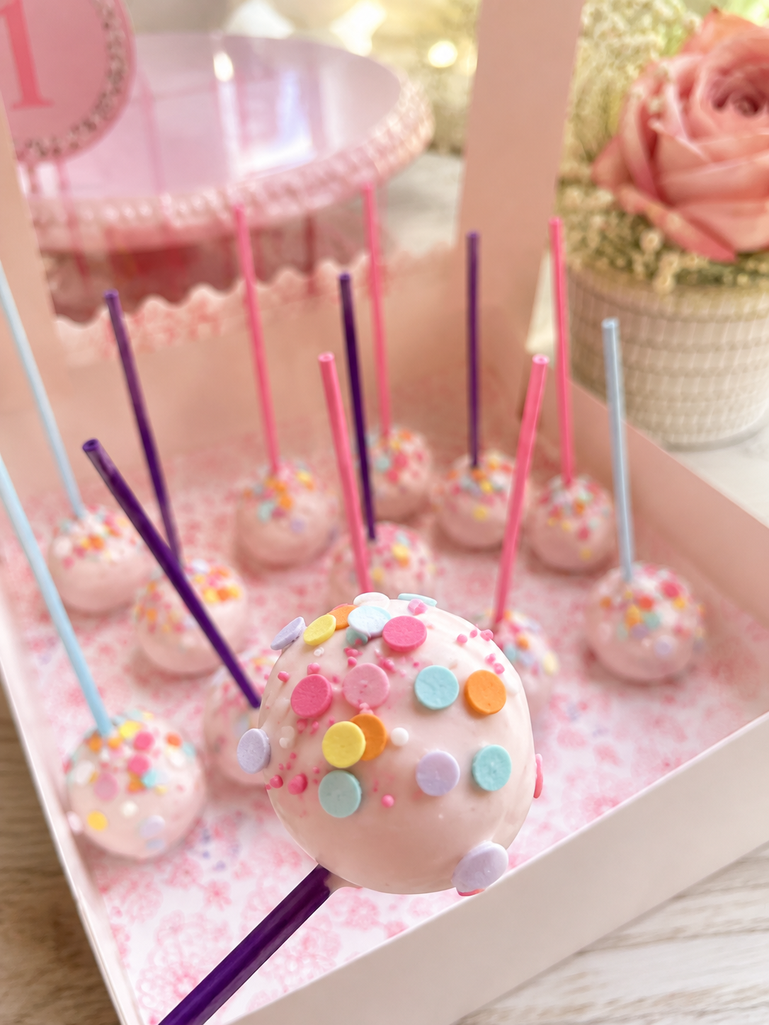birthday cake pops