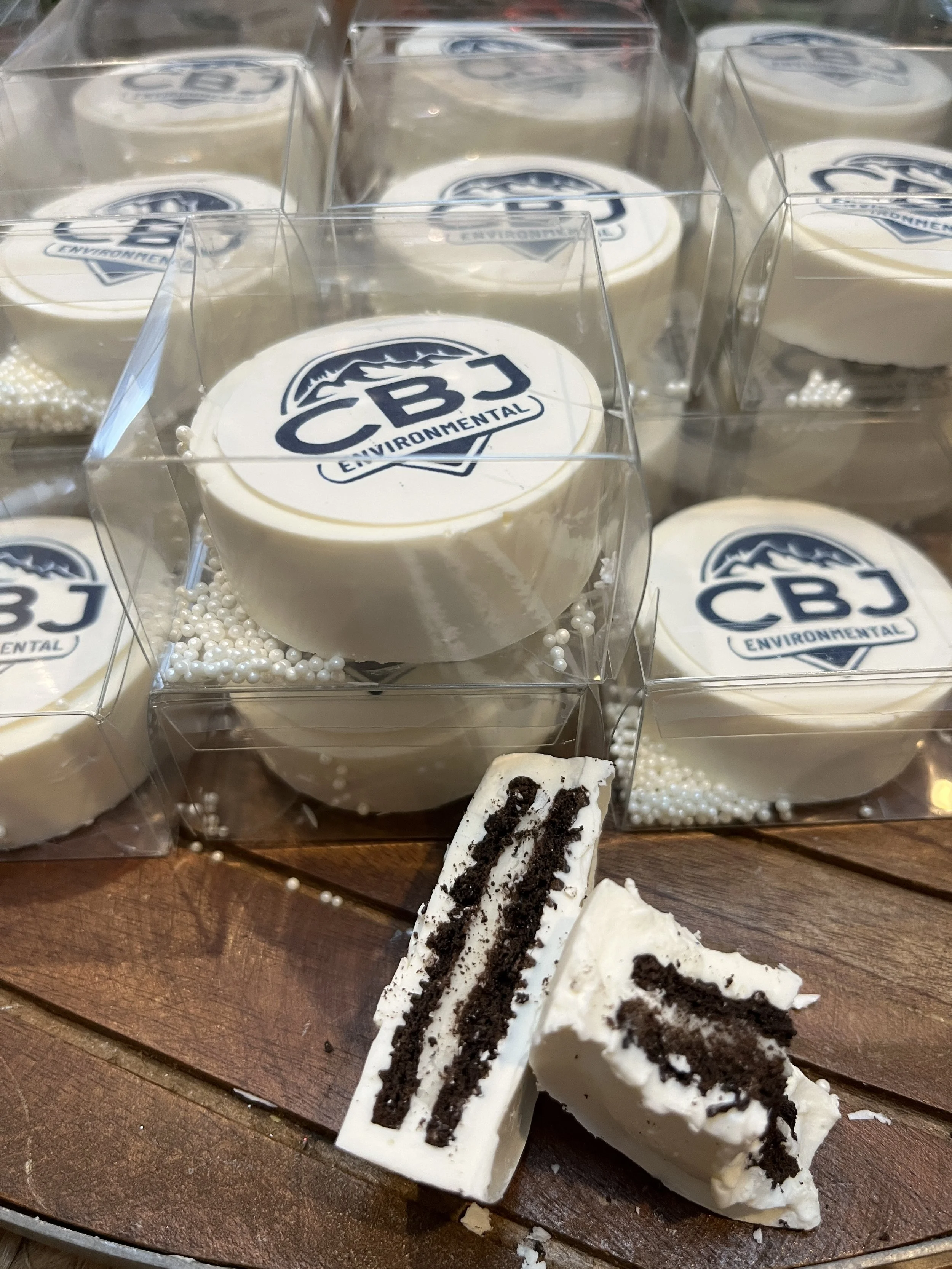 branded chocolate oreos near me