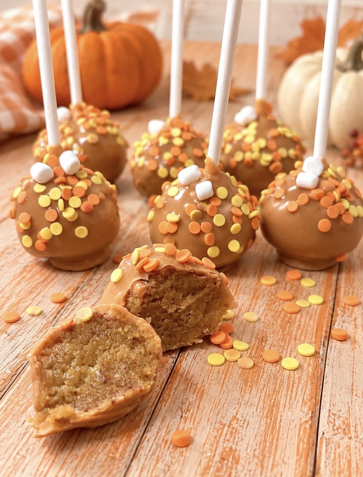 CAKE POPS!