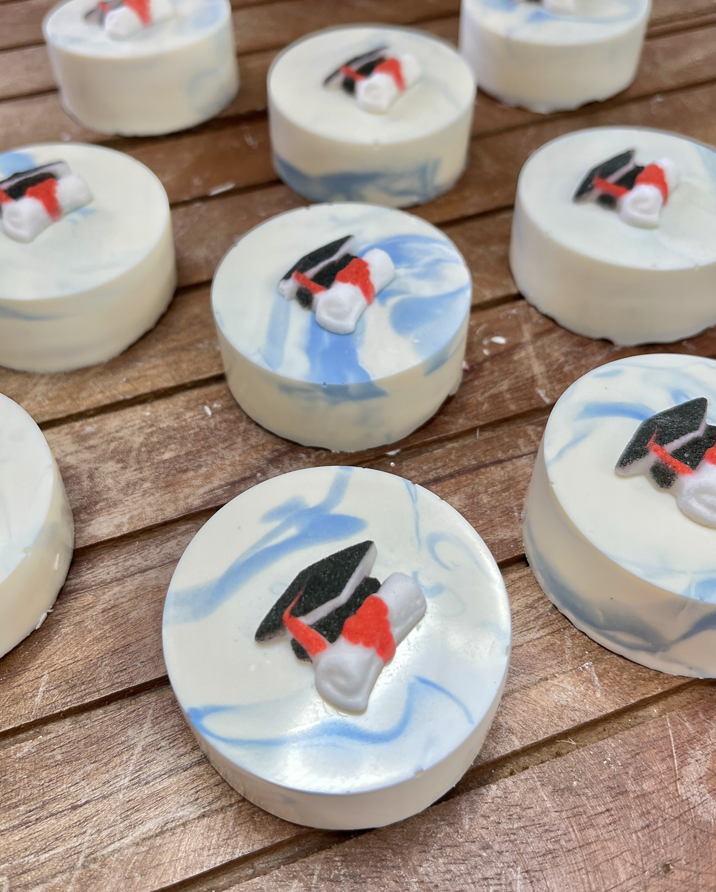 graduation oreos near me