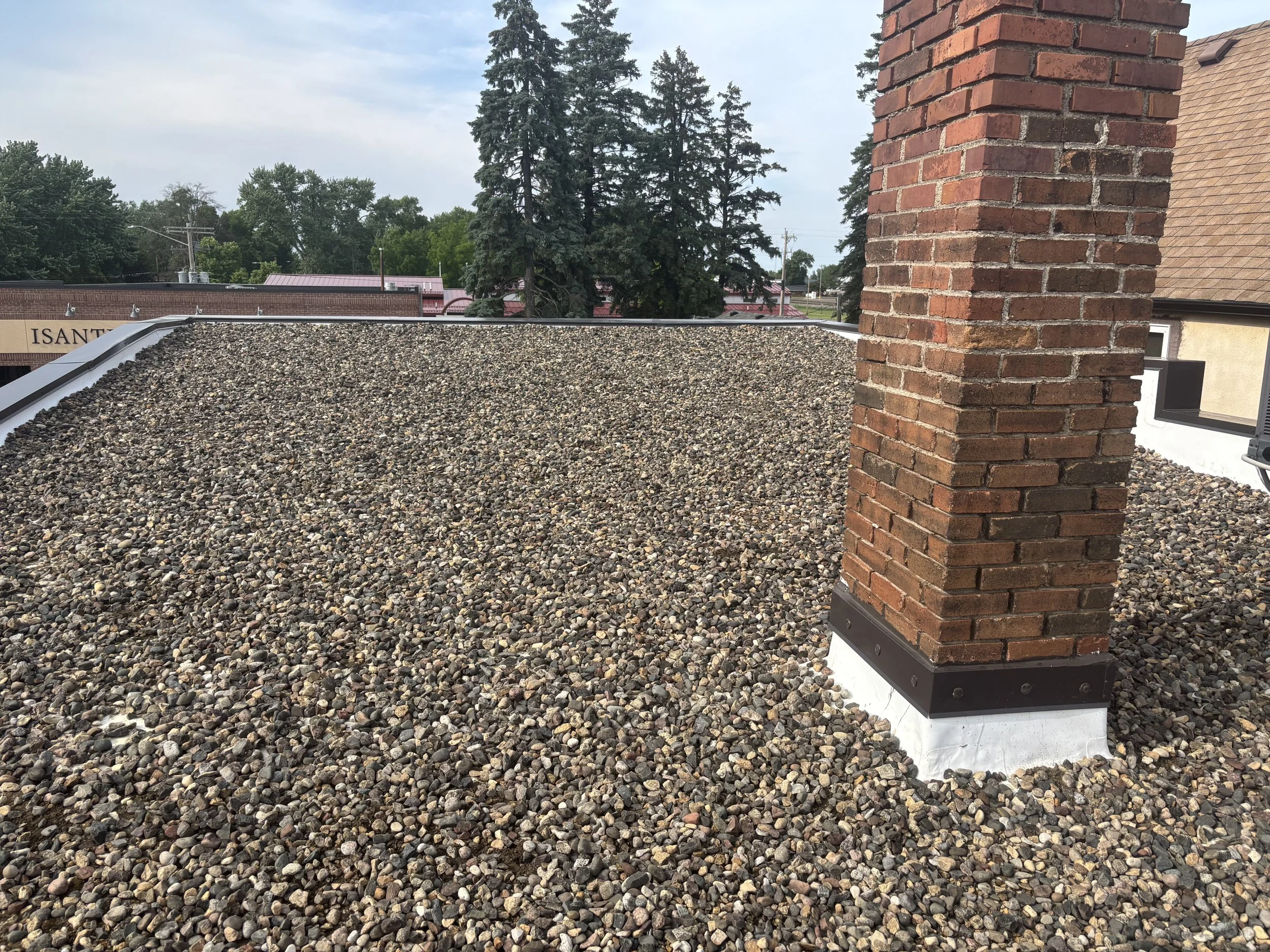 COMMERCIAL TPO BALLAST 2.jpg