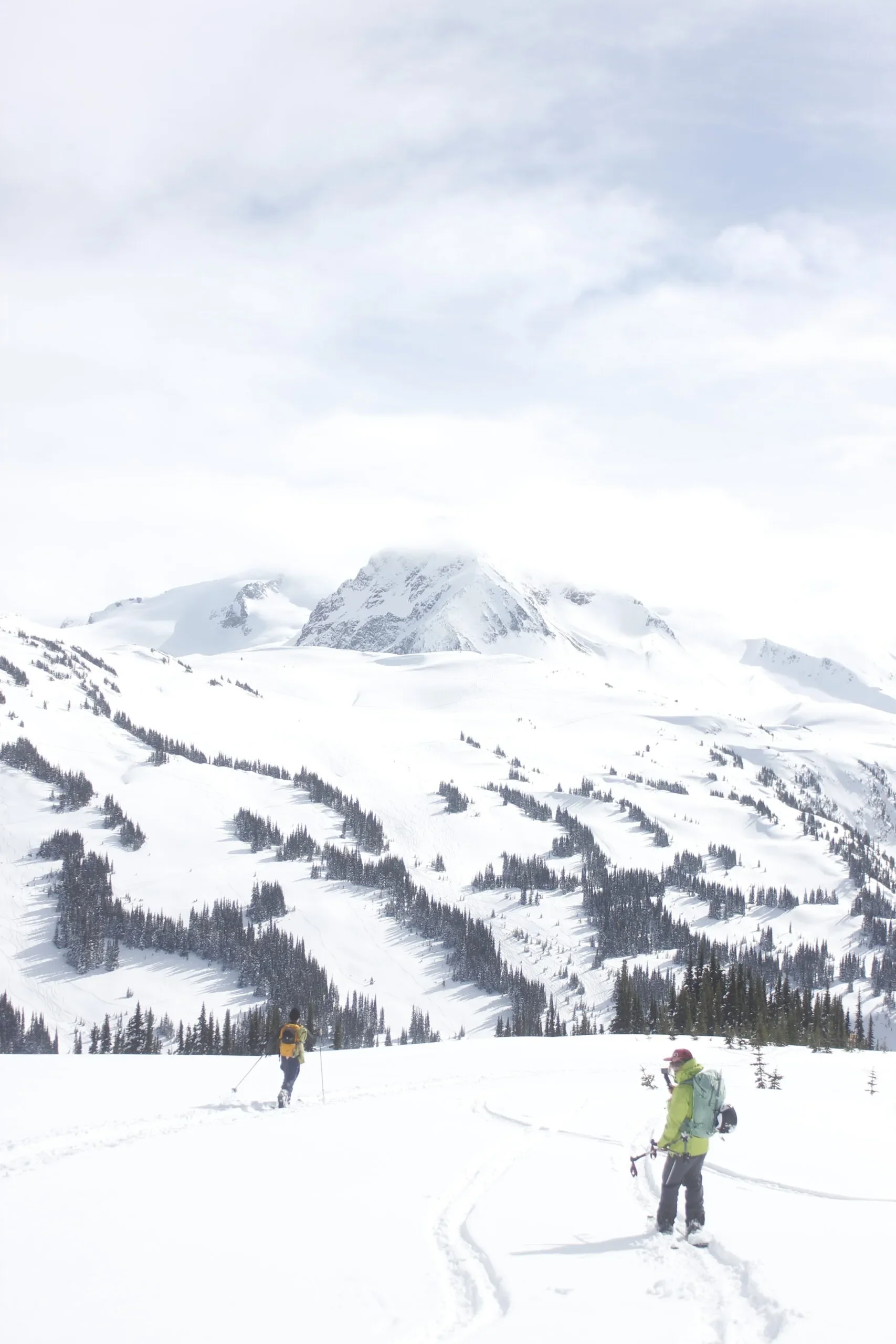 alenka-mali-banana-chute-fissile-peak-whistler-squamish-photography3-scaled (1).webp