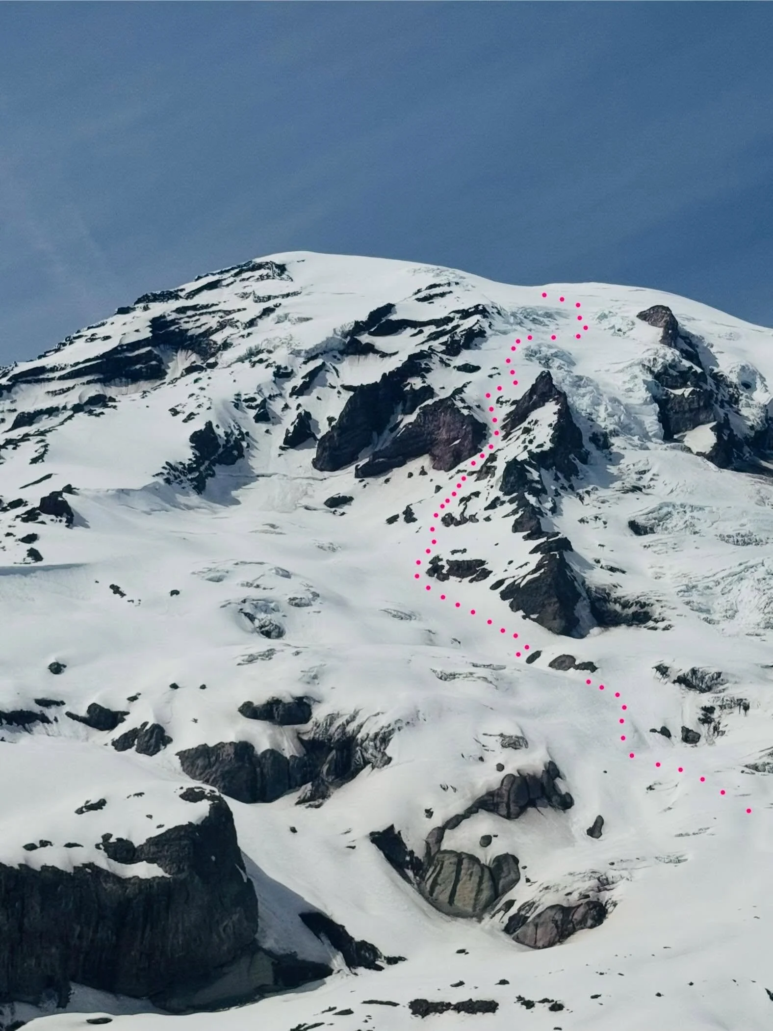 &ldquo;Fuhrer Finger&rdquo; &bull; Mt Rainier [4390 m]

Super nice yet very hot window presented an opportunity to finally get after this line. Since we have never been to Rainier, we decided to boot it straight up (which I wouldn&rsquo;t recommend).