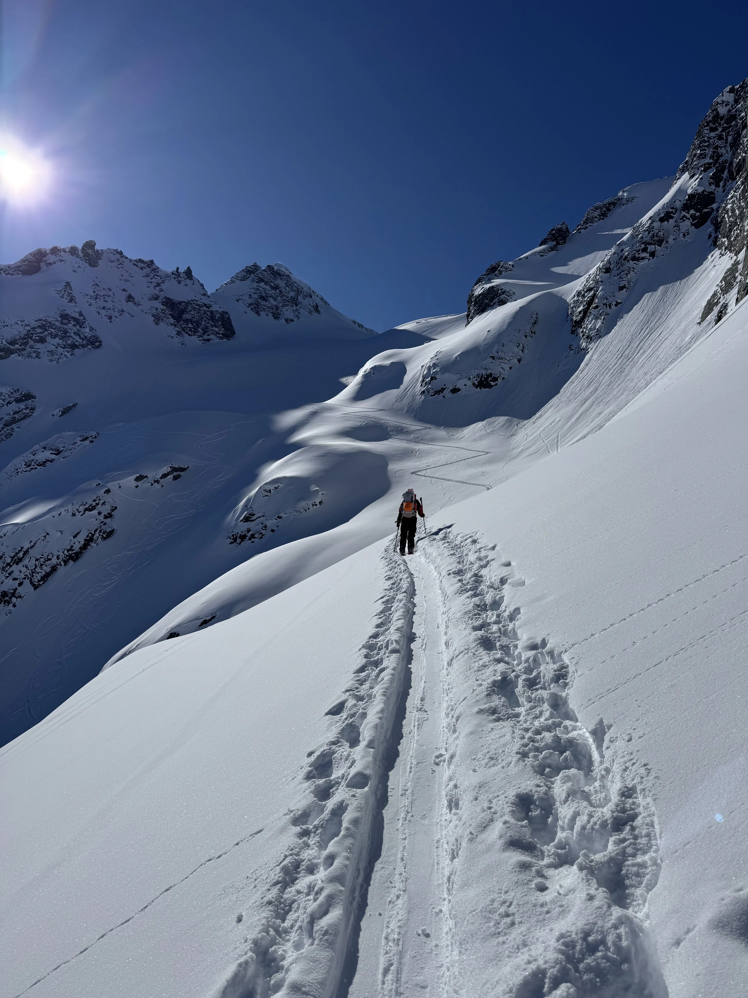 aussie couloir on joffre mountain alenka mali snowboarder7.jpeg