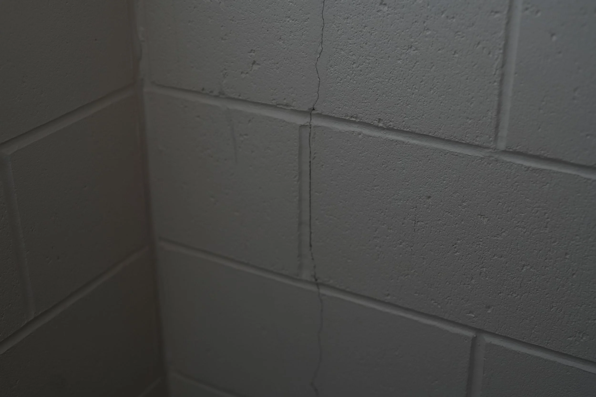 Infirmary Crack 2.JPG