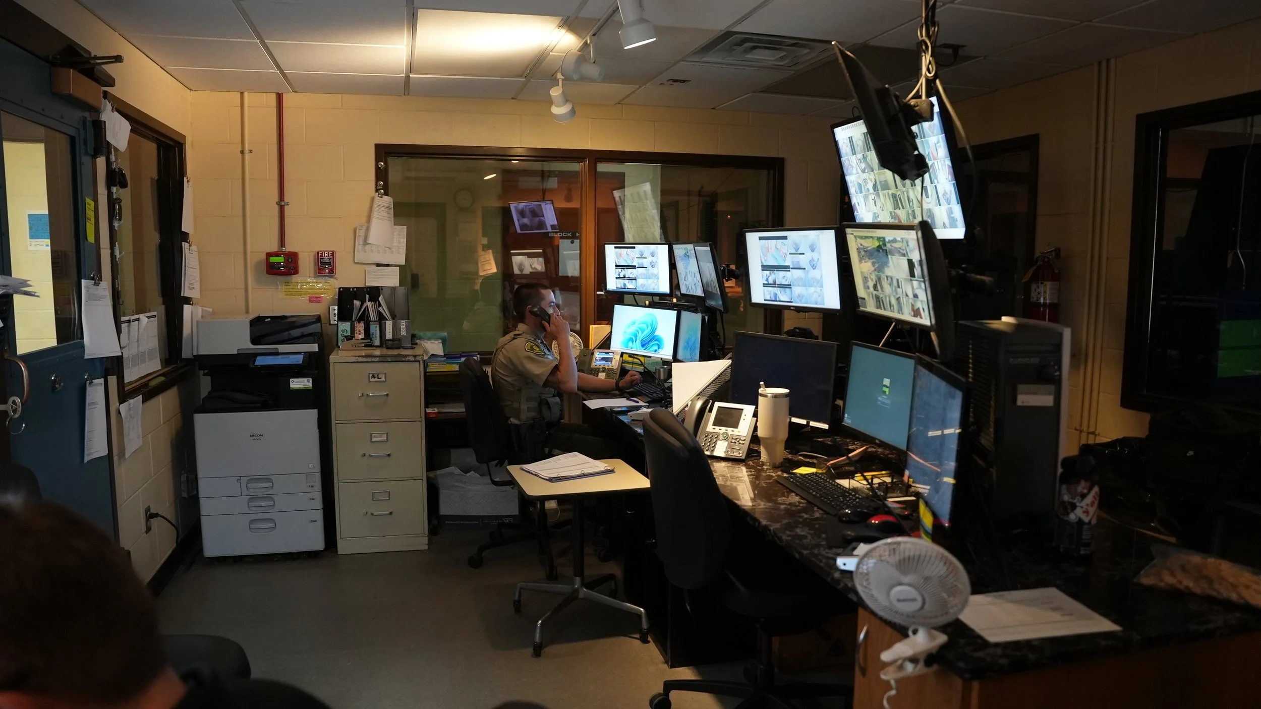 The control center was built to accommodate three to five staff members. Today, the jail often has 10 employees working throughout the jail facility. The cramped workspace and adjacent booking area create operational and workflow challenges.