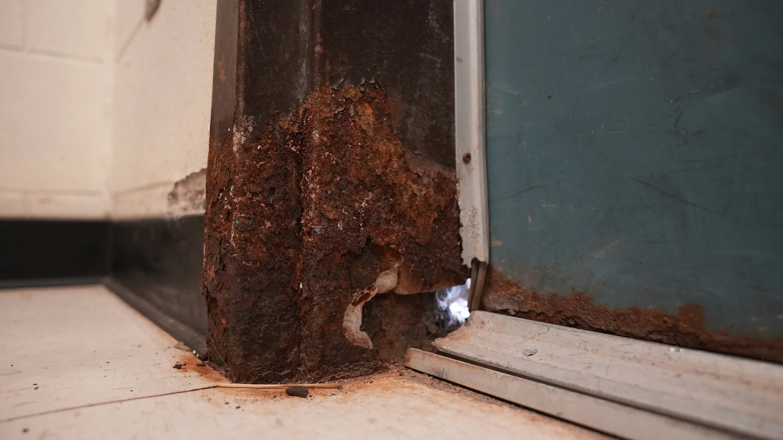 Site - Rusted doorframe.JPG