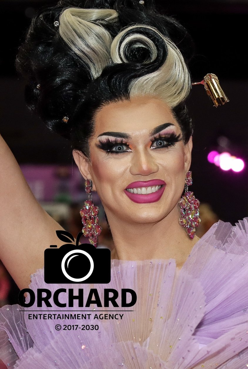 Manila_Luzon_at_RuPaul's_DragCon_LA_2024_(cropped).jpg