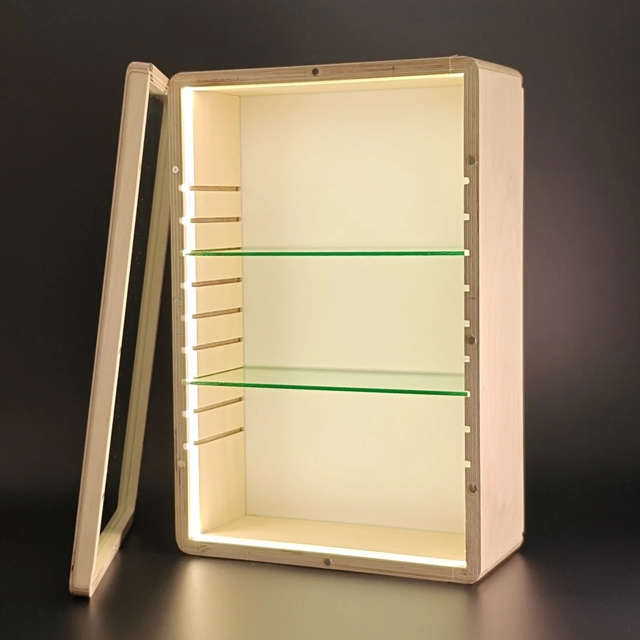 OnDisplay_P32_Led_White_open.jpg