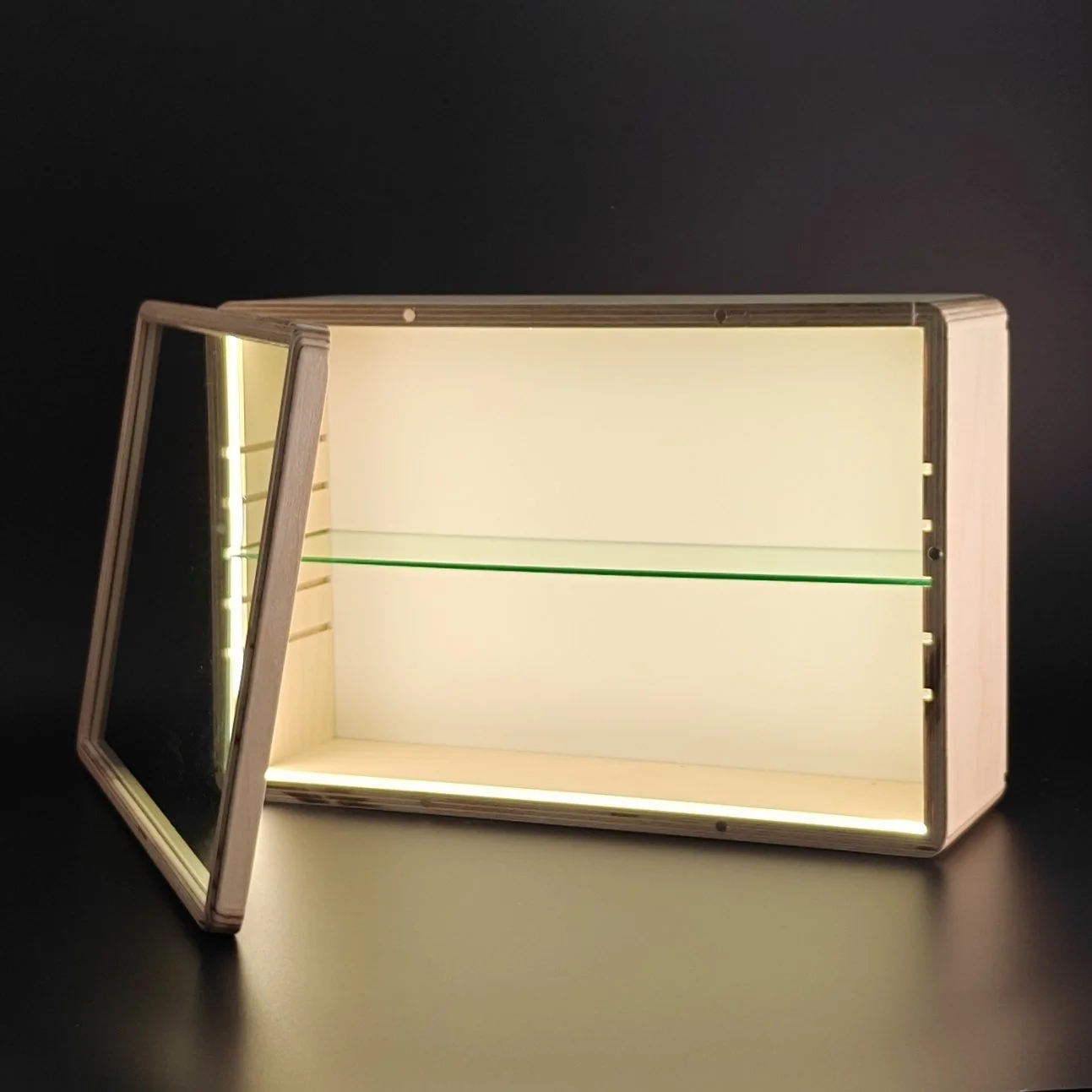 OnDisplay_L23_Led_White_open.jpg