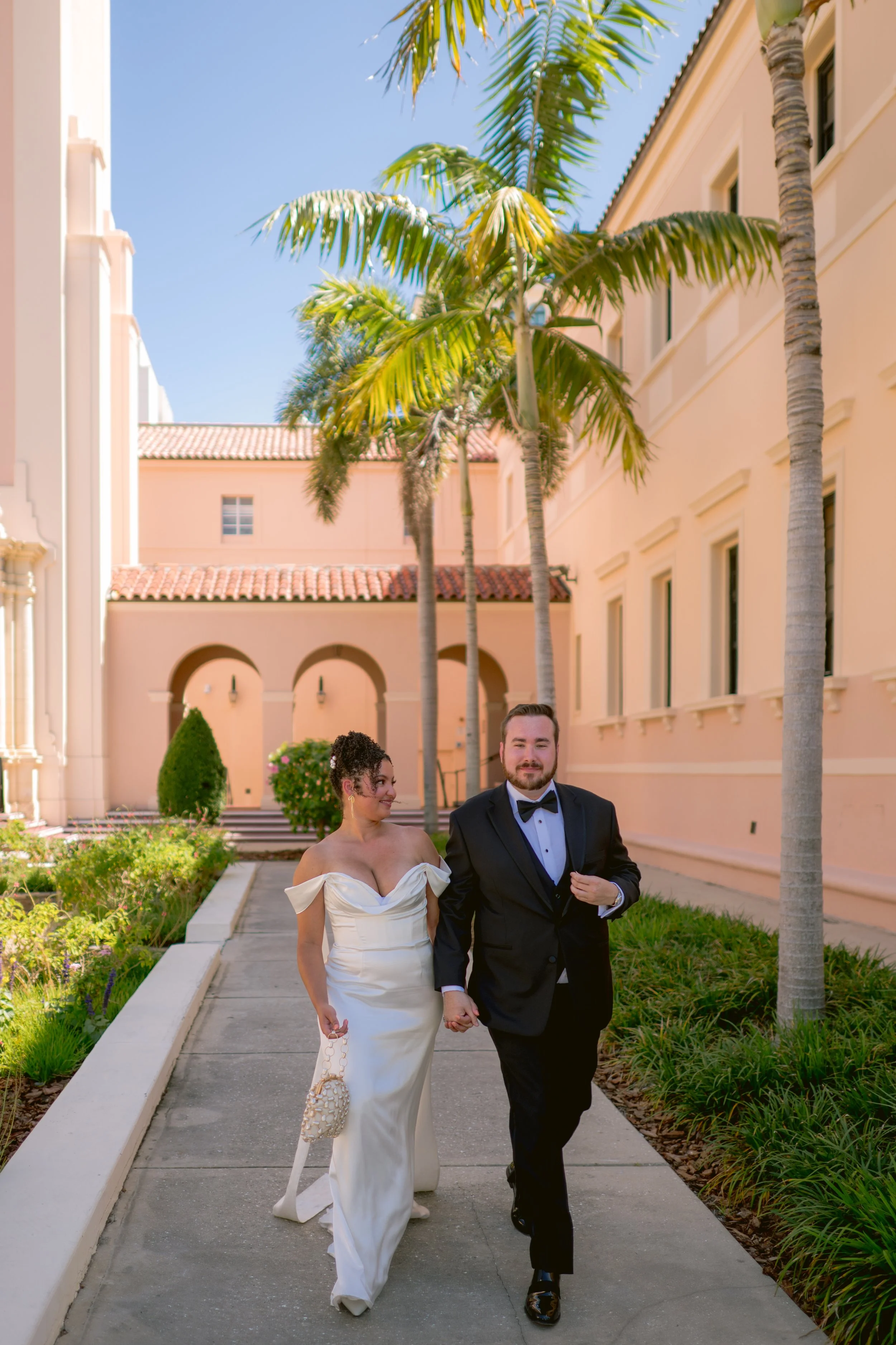 marisa-ben-leaving-sarasota-courthouse-wedding.jpg