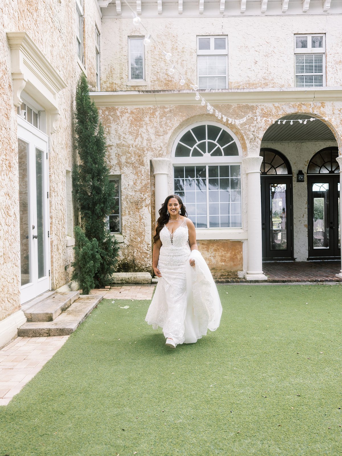 Outdoor First Look Capture at Bella Cosa