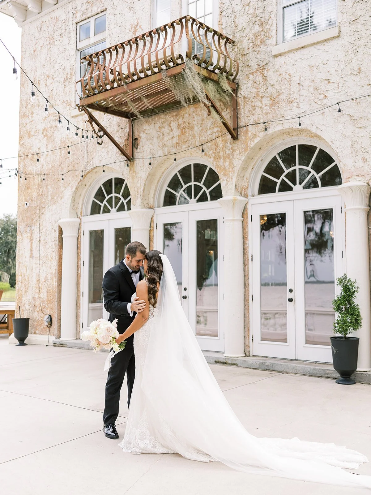 Step Inside a Bella Cosa First Look with a Full Wedding Media Team