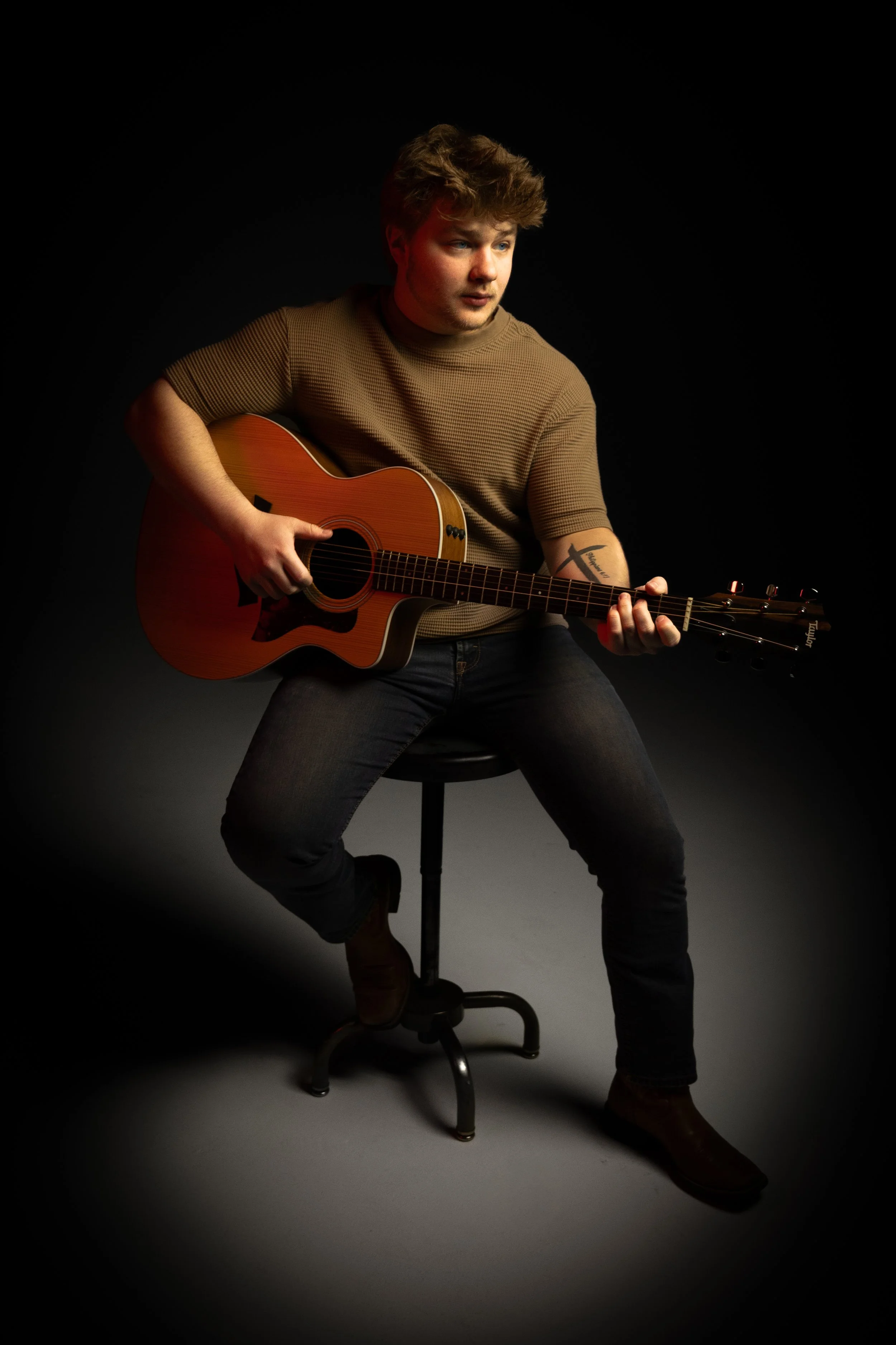 26.02.06-Brock Alexander-Album-portraits-7.JPG