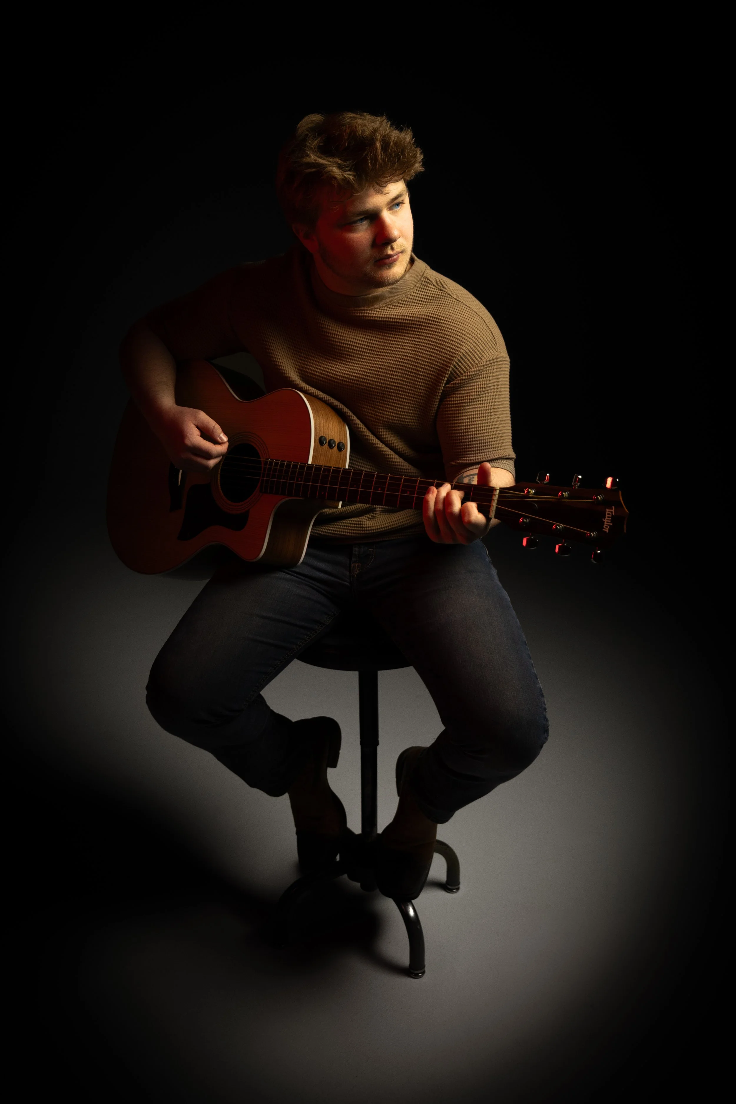 26.02.06-Brock Alexander-Album-portraits-15 2.JPG