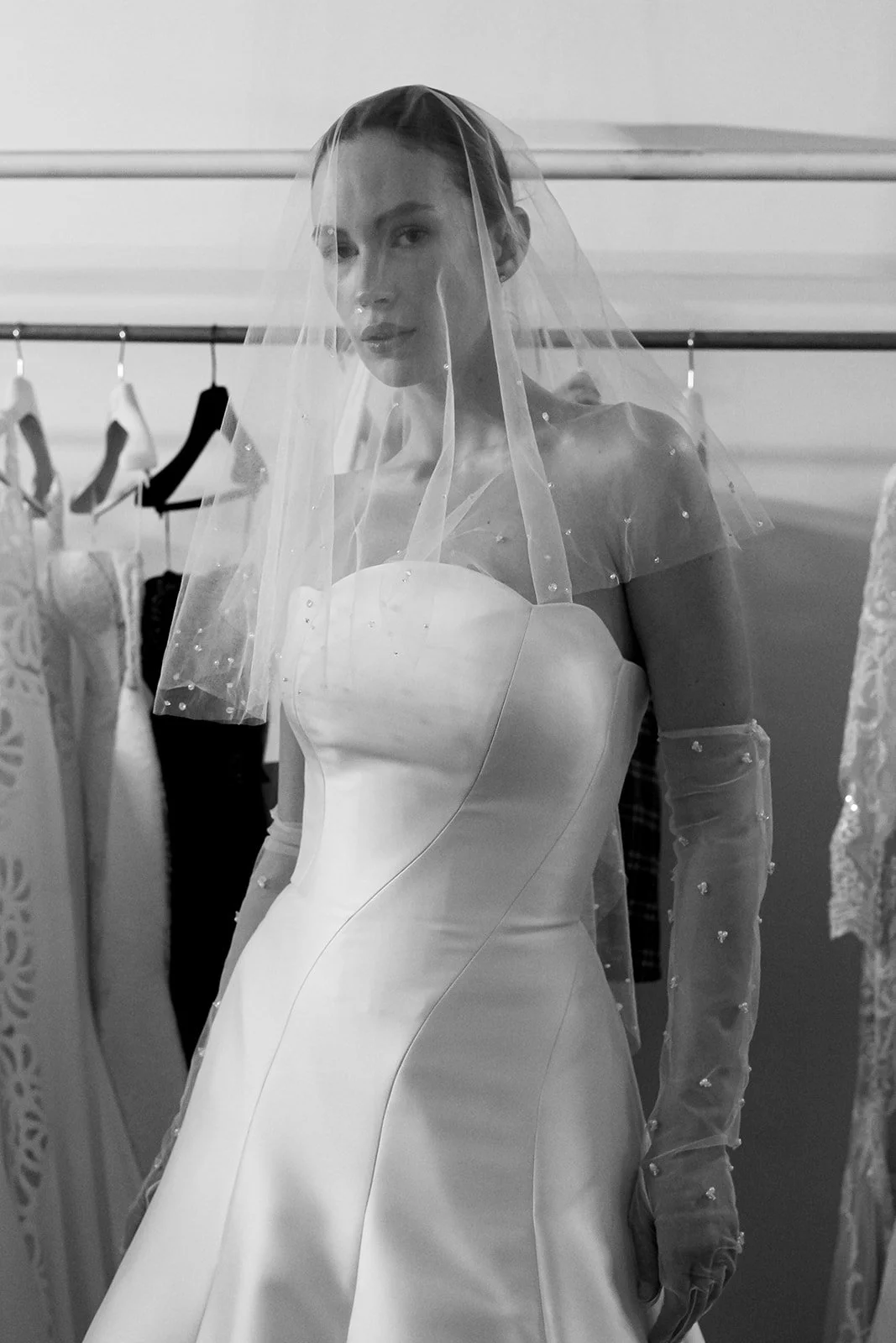 PRONOVIAS-BBFS25_hassanhadad_27_websize (1).jpg