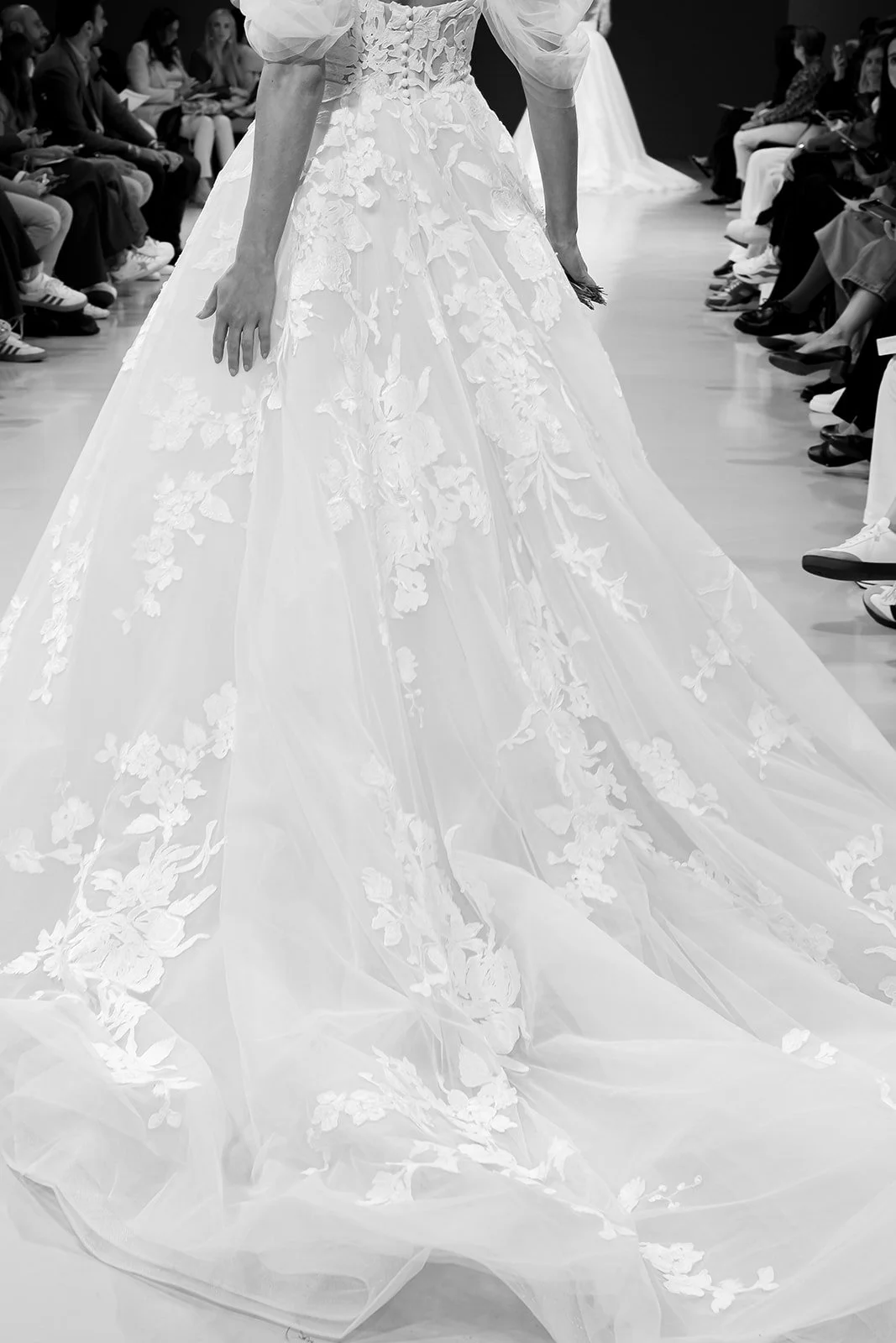 PRONOVIAS-BBFS25_hassanhadad_218_websize.jpg