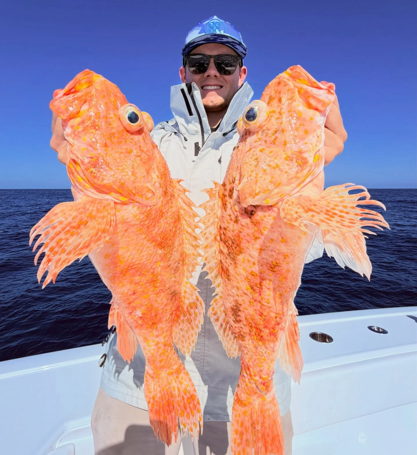 Some wild creatures come from the Deep Water. Does anyone know the name of this species?!👇maybe our buddy at @fishrulesapp can help us Identify. 

#deepwater #alien #fishing #crazy #wild