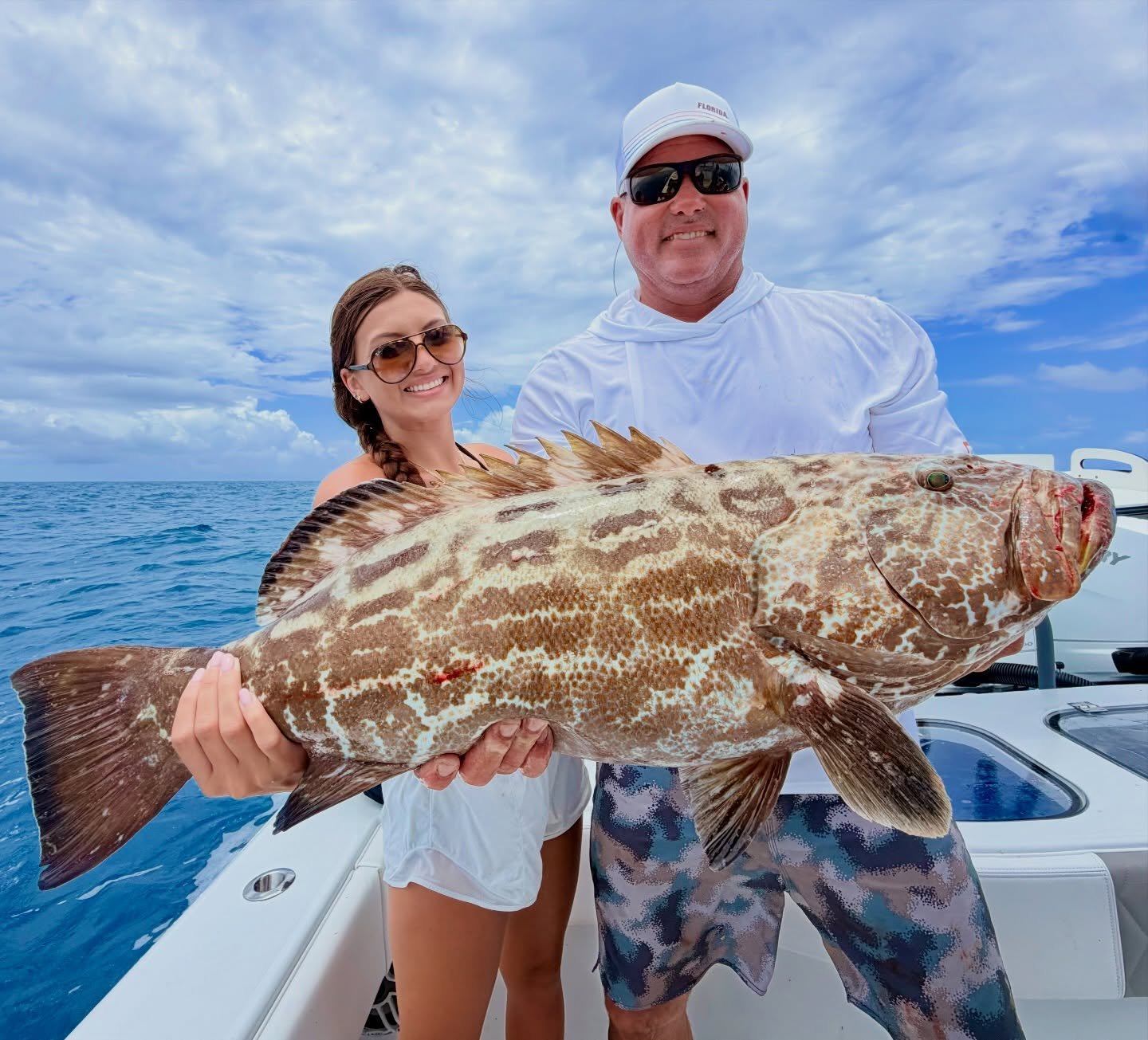Bottom fishing off the Dry Tortugas has been on FIYA! 🔥🔥 We have had a great mix of Snapper and Grouper. Red snapper season is soon to open so feel free to reach out so we can get you in the books! 

#Fishing #Travel #Vacation #Wildlife #ocean