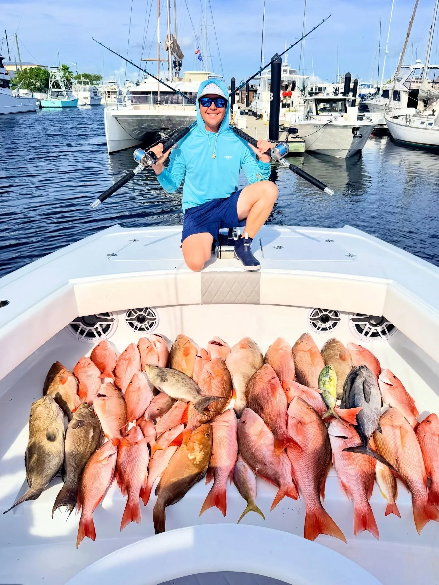 We had a killer day in the Dry Tortugas. Lots of smiles and sore arms lol! 😆 The bottom fishing has been on fire along with some tuna and mahi as by catch. The variety, quality, and quantity that the dry Turtle Guss has to offer is simply phenomenal