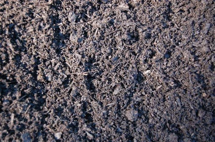 Sweet Peat mulch for garden beds, landscaping, and property maintenance in Dutchess County NY