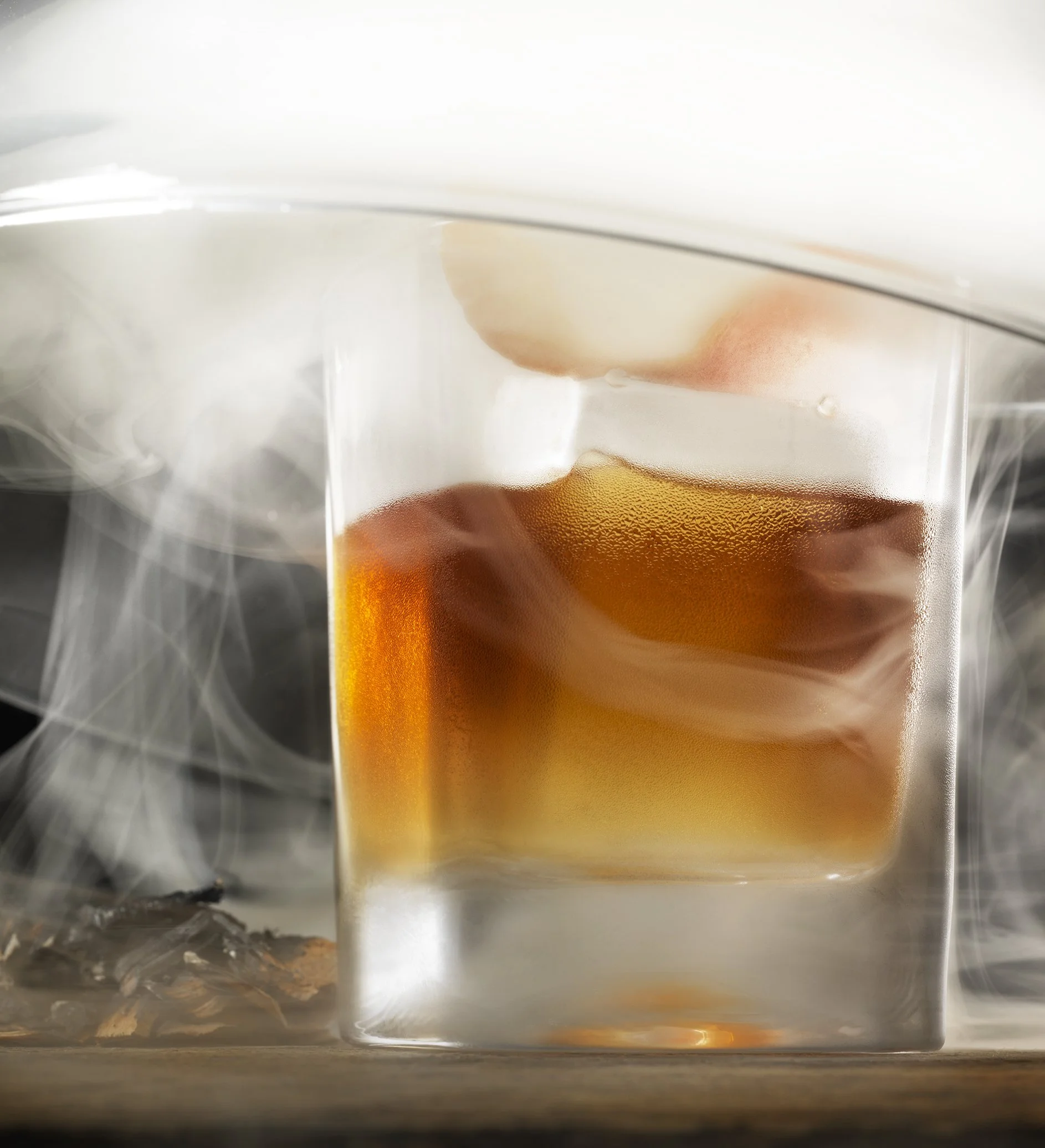 Cocktail Smoked Old Fashioned.jpg