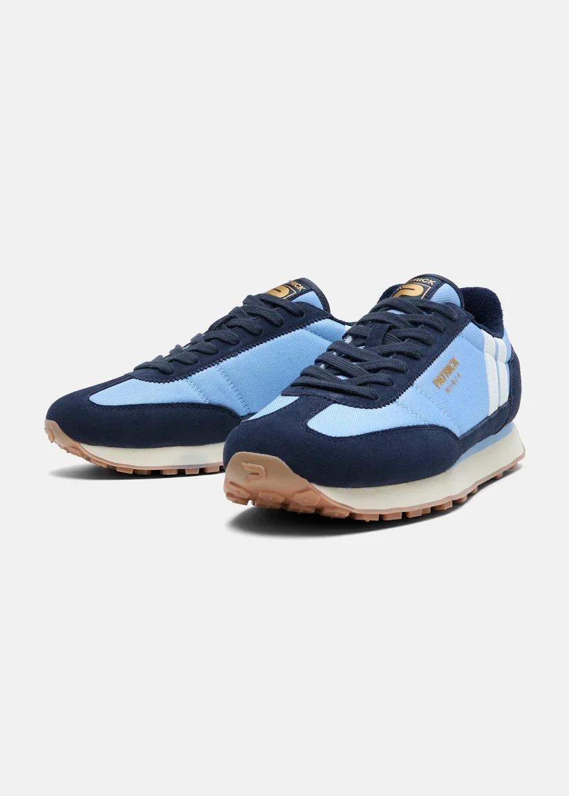 PATRICK_AW26Q3_FOOTWEAR_MONZA_TRAINER_NAVYSKYBLUEWHITE_K9L00069_385_FLATLAY_0003.jpg.webp
