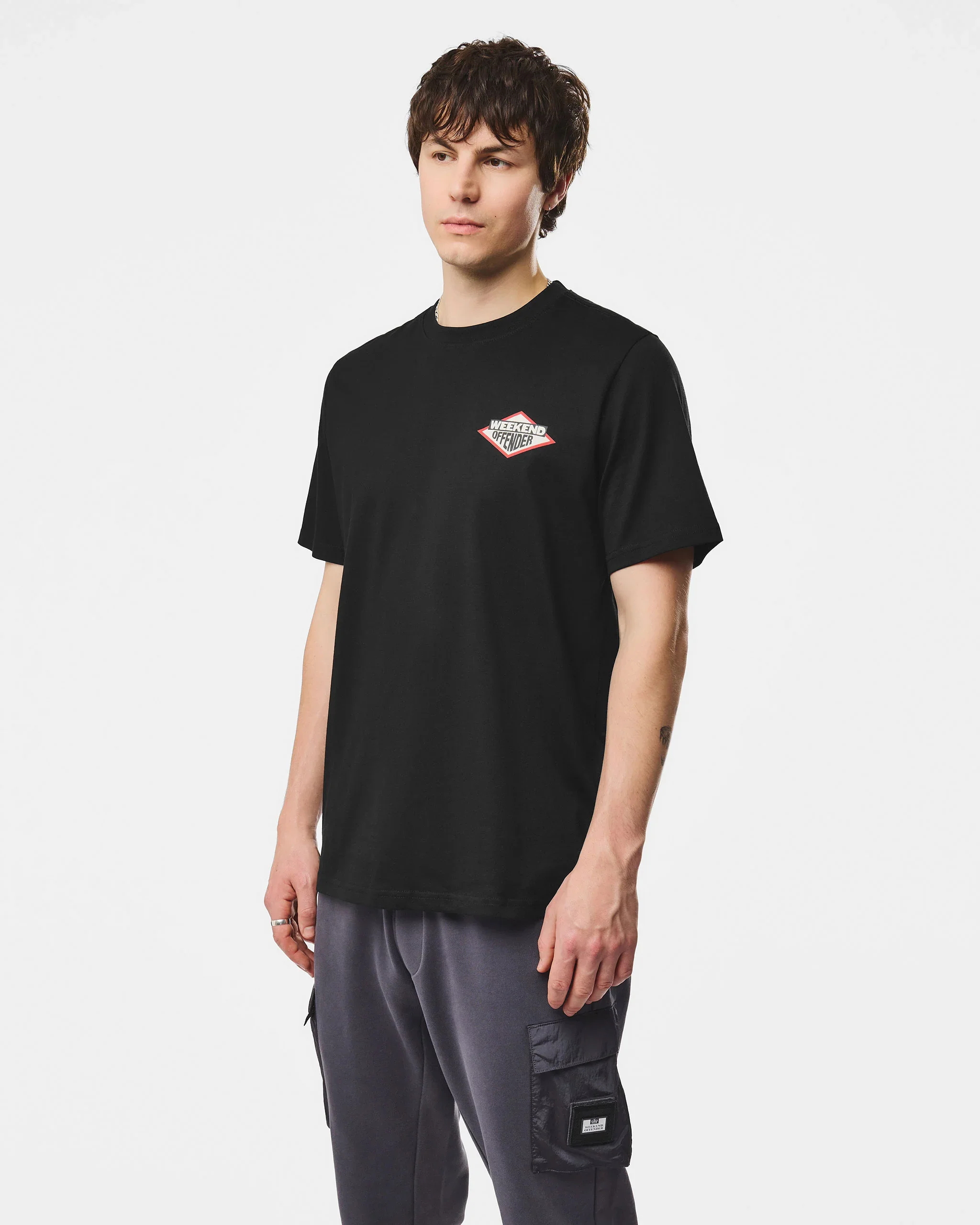 PT3B08_BROOKLYN_BLACK_MODELFRONT.jpg.webp