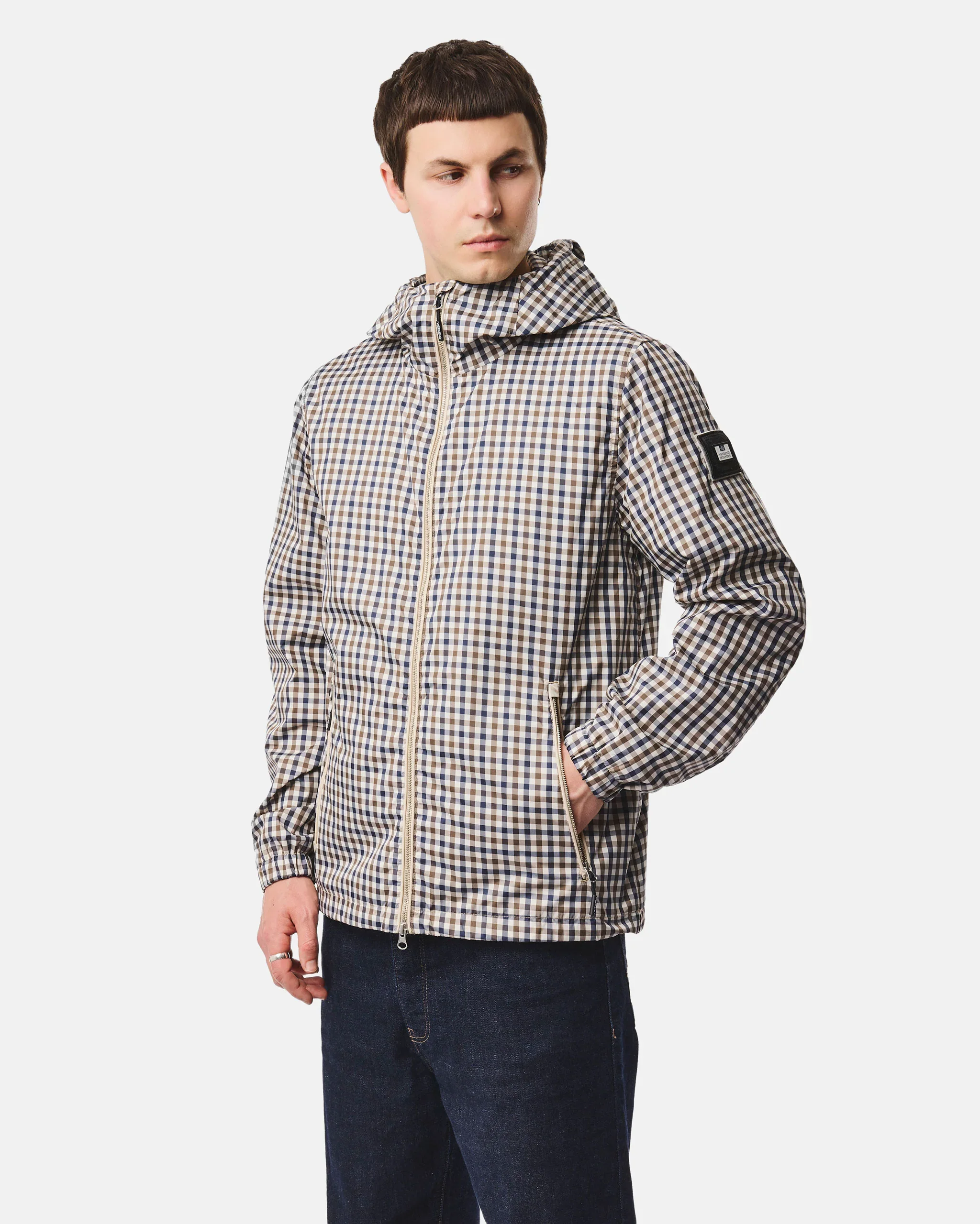 JK3A29_CAMPANIACHECK_MIDHOUSECHECK_MODELFRONT.jpg.webp