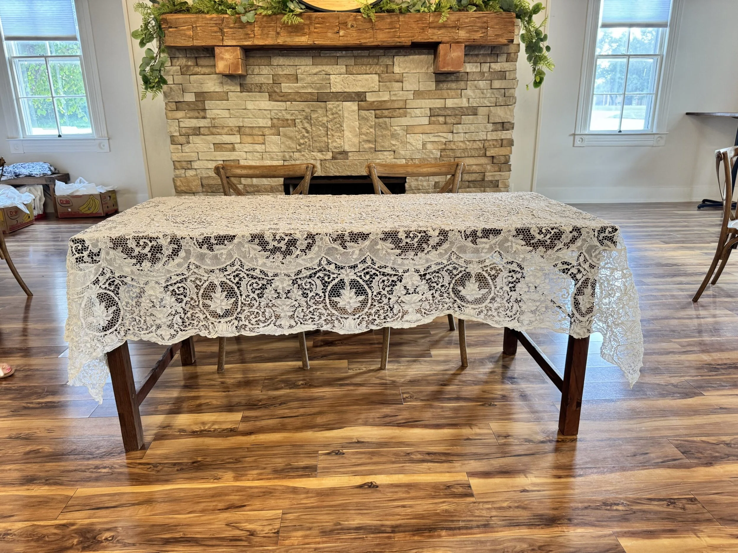 Vintage Lace Table Linen