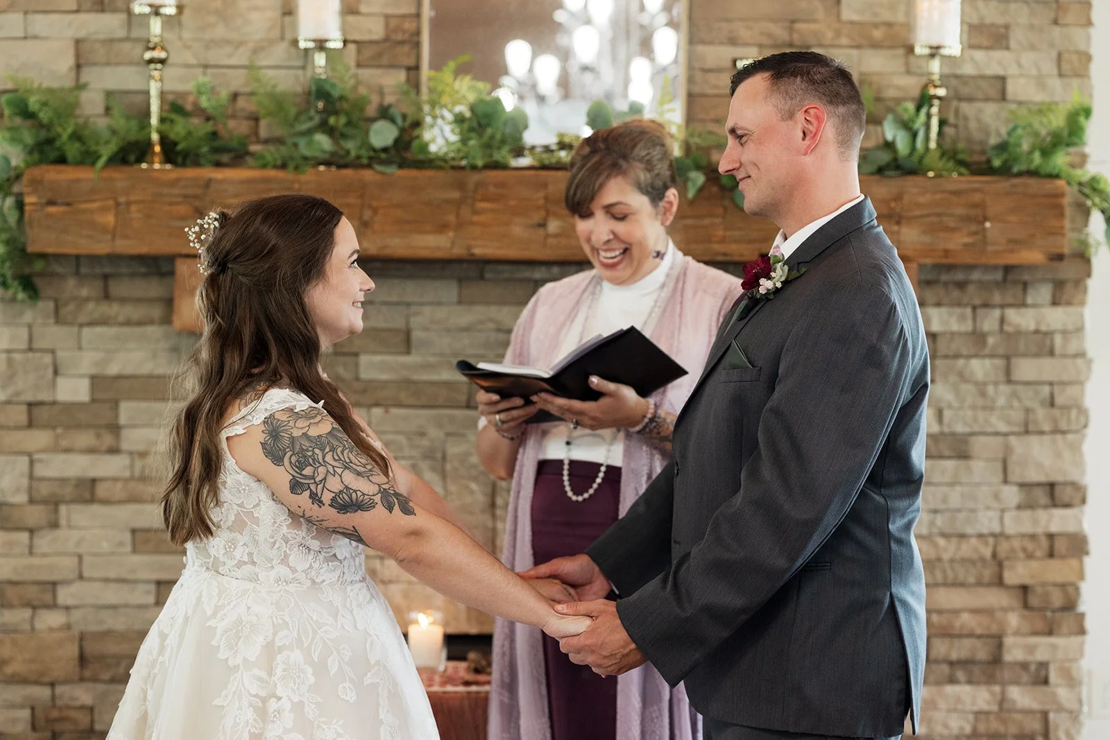 Couple eloping at 1860 Schulhaus Venue St Louis Micro wedding Venue
