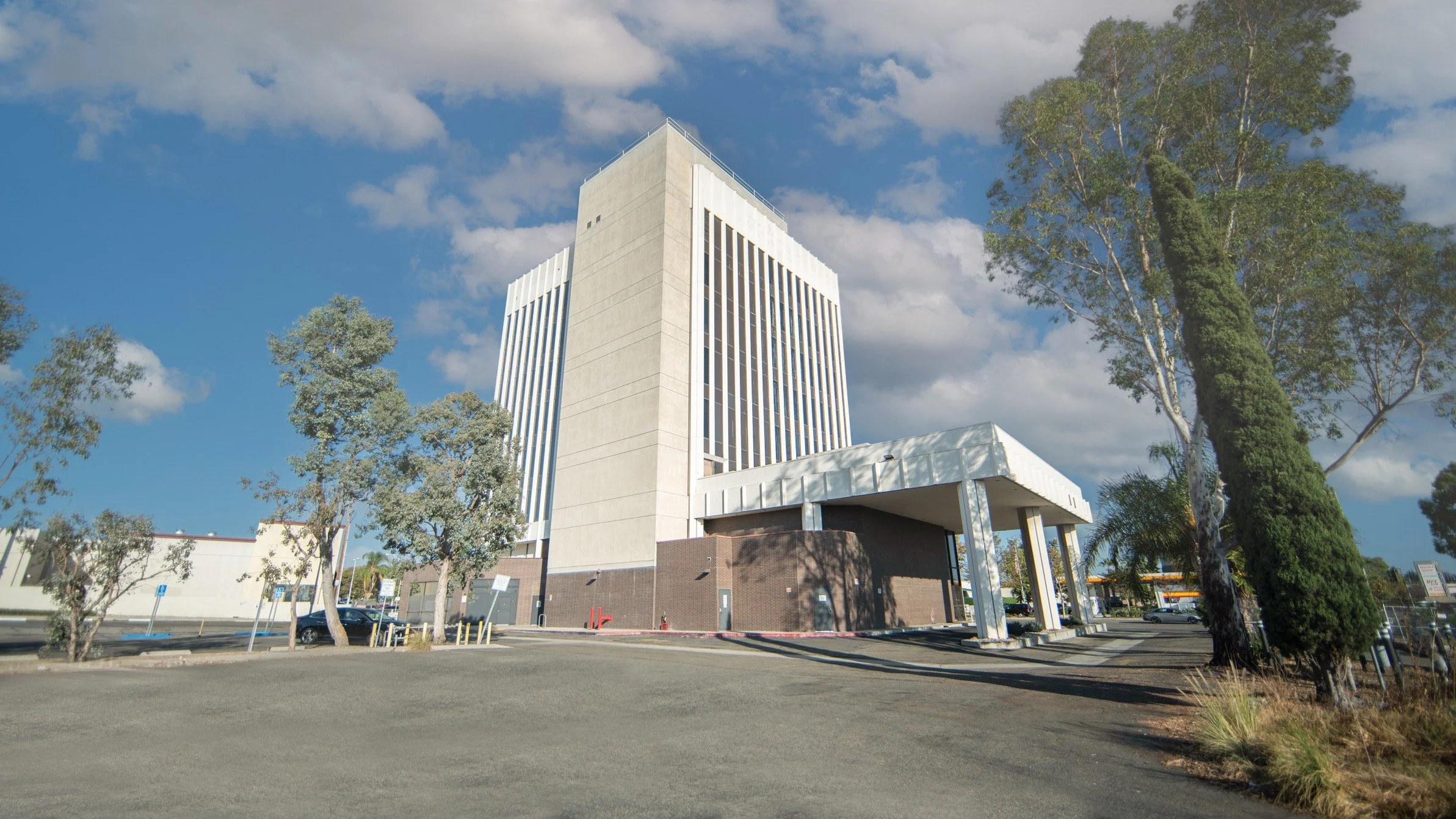 Roxann_El Toro_Office-23.jpg