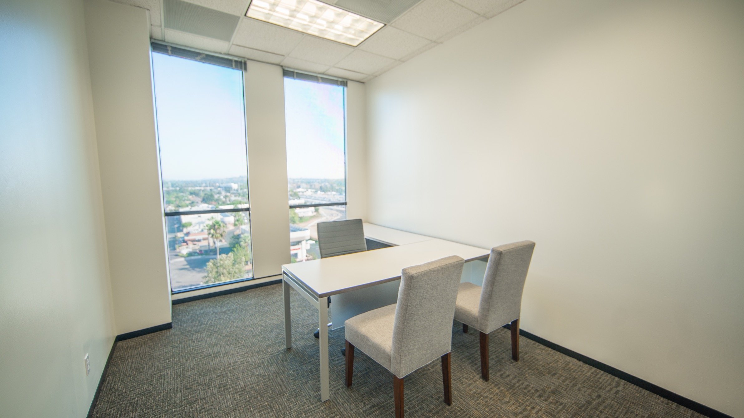 Roxann_El Toro_Office-6.jpg