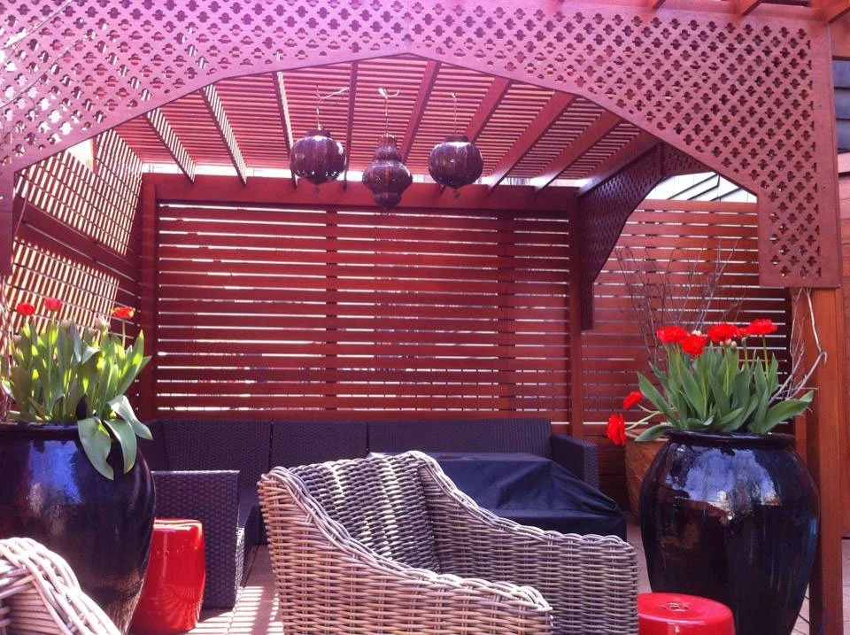 3 custom moroccan pergola_red tulips.jpg