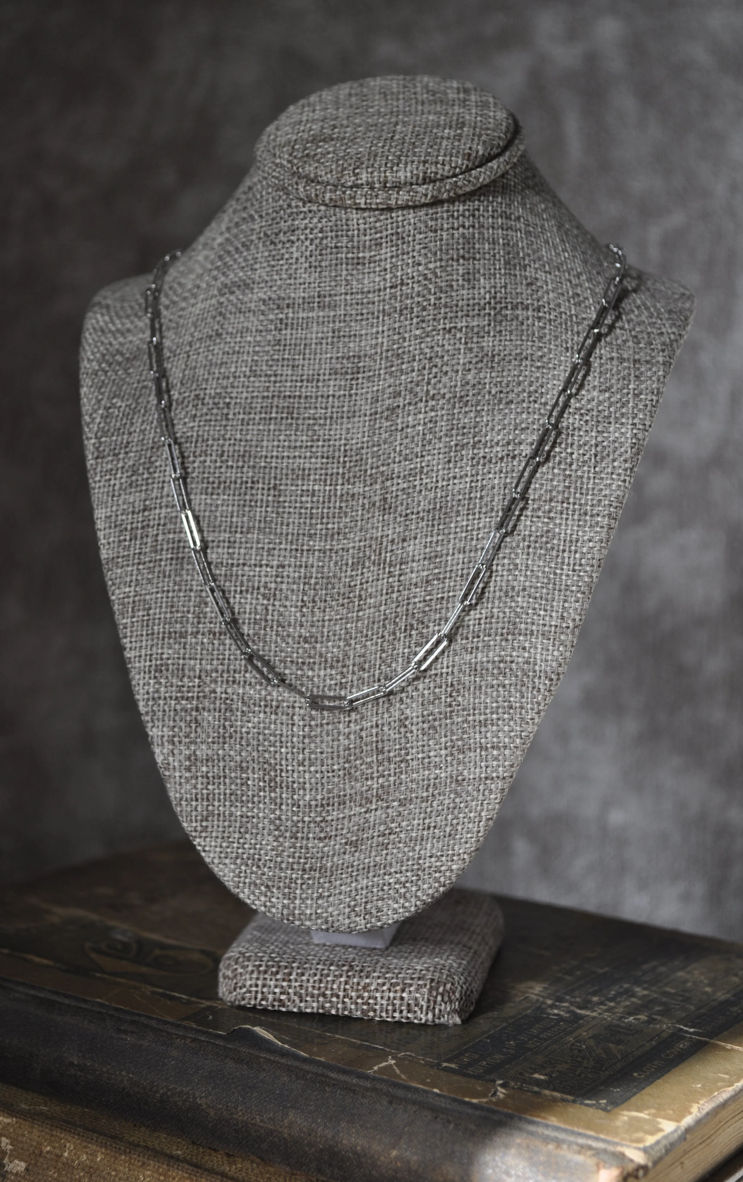 Sterling Silver Smooth Paperclip Link Chain | 22"