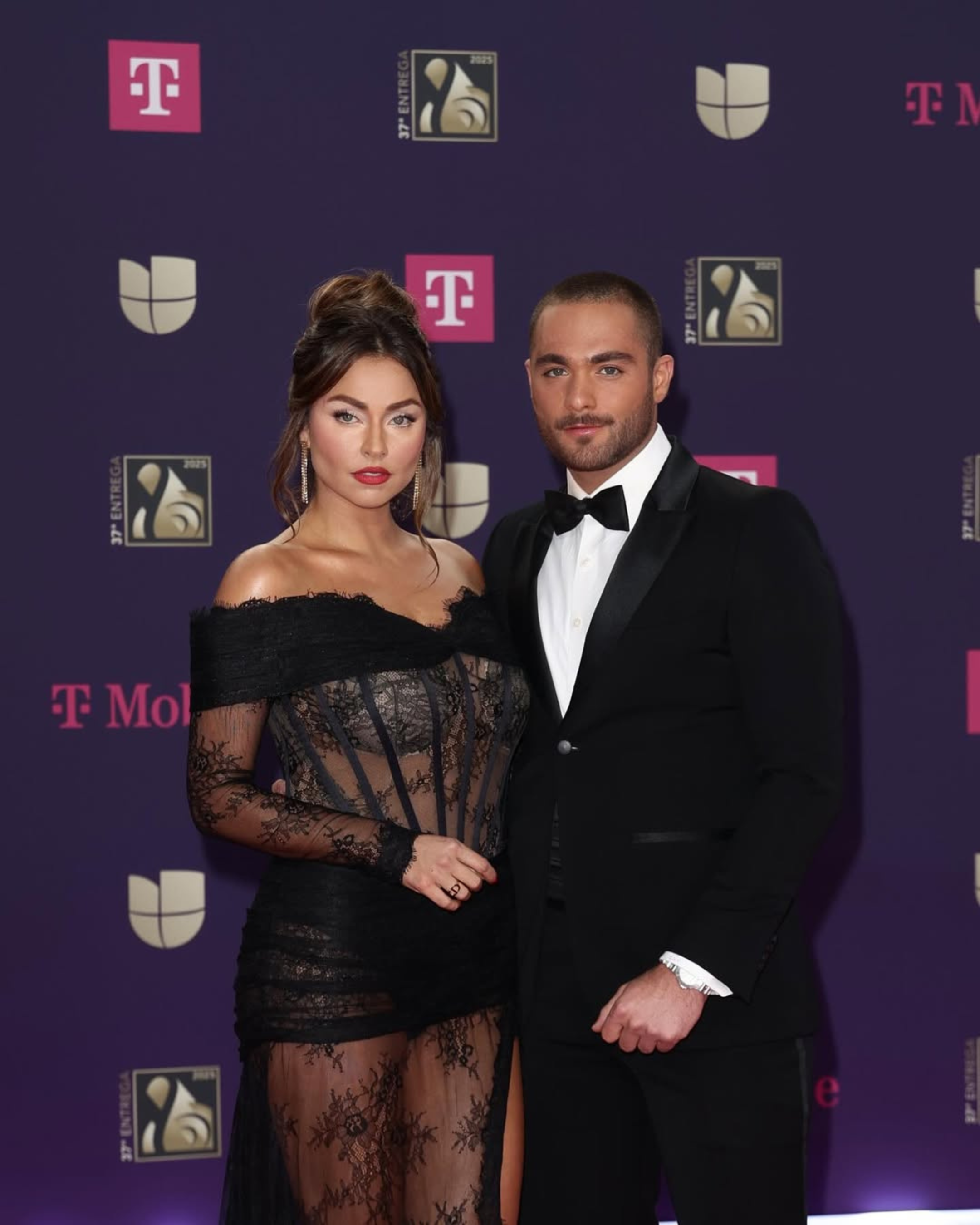 Claudia Martin y Carlos Said en Premios Lo Nuestro 2025