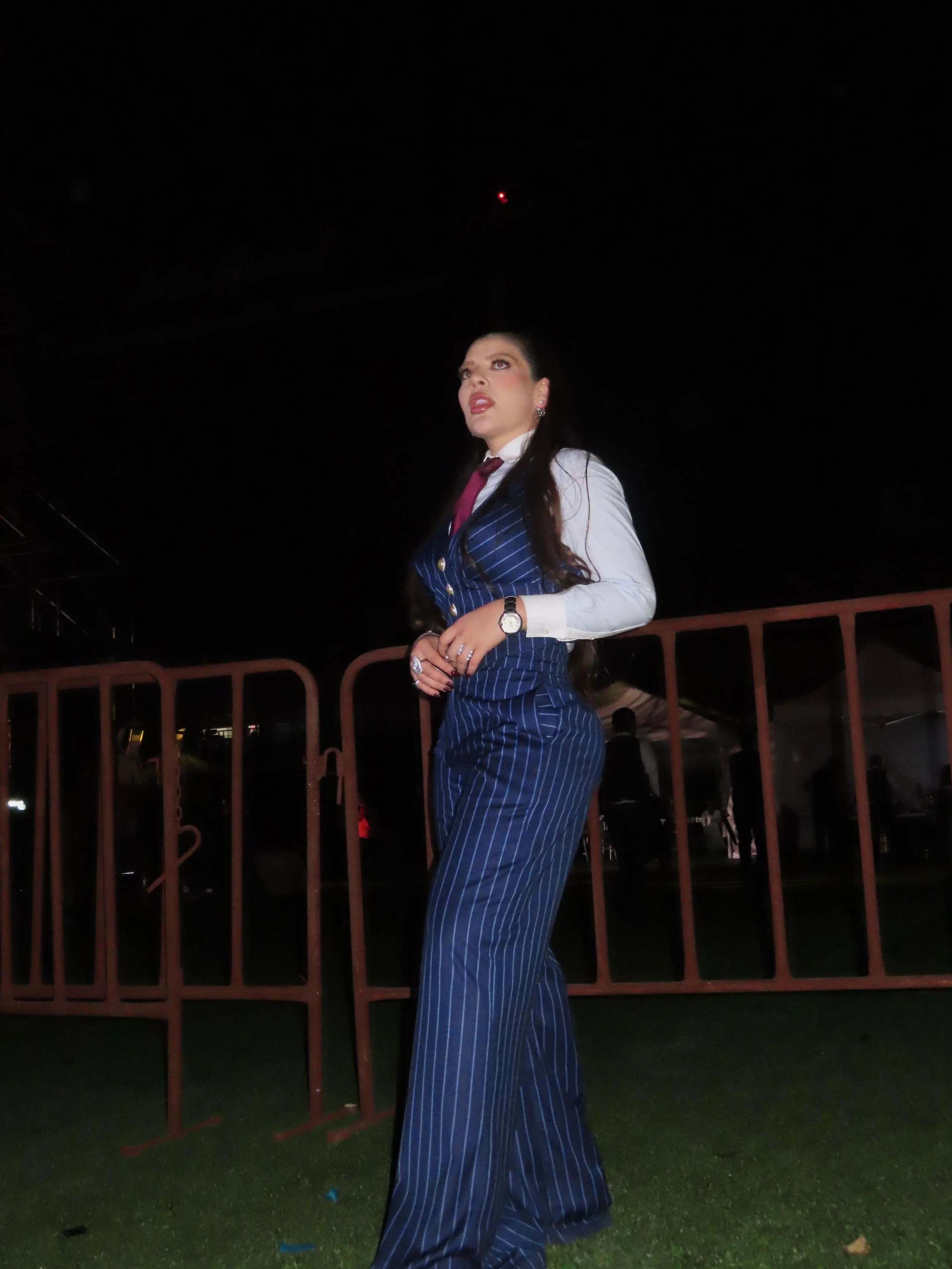 Yuliana Preciado en un total look Miguel Hernan