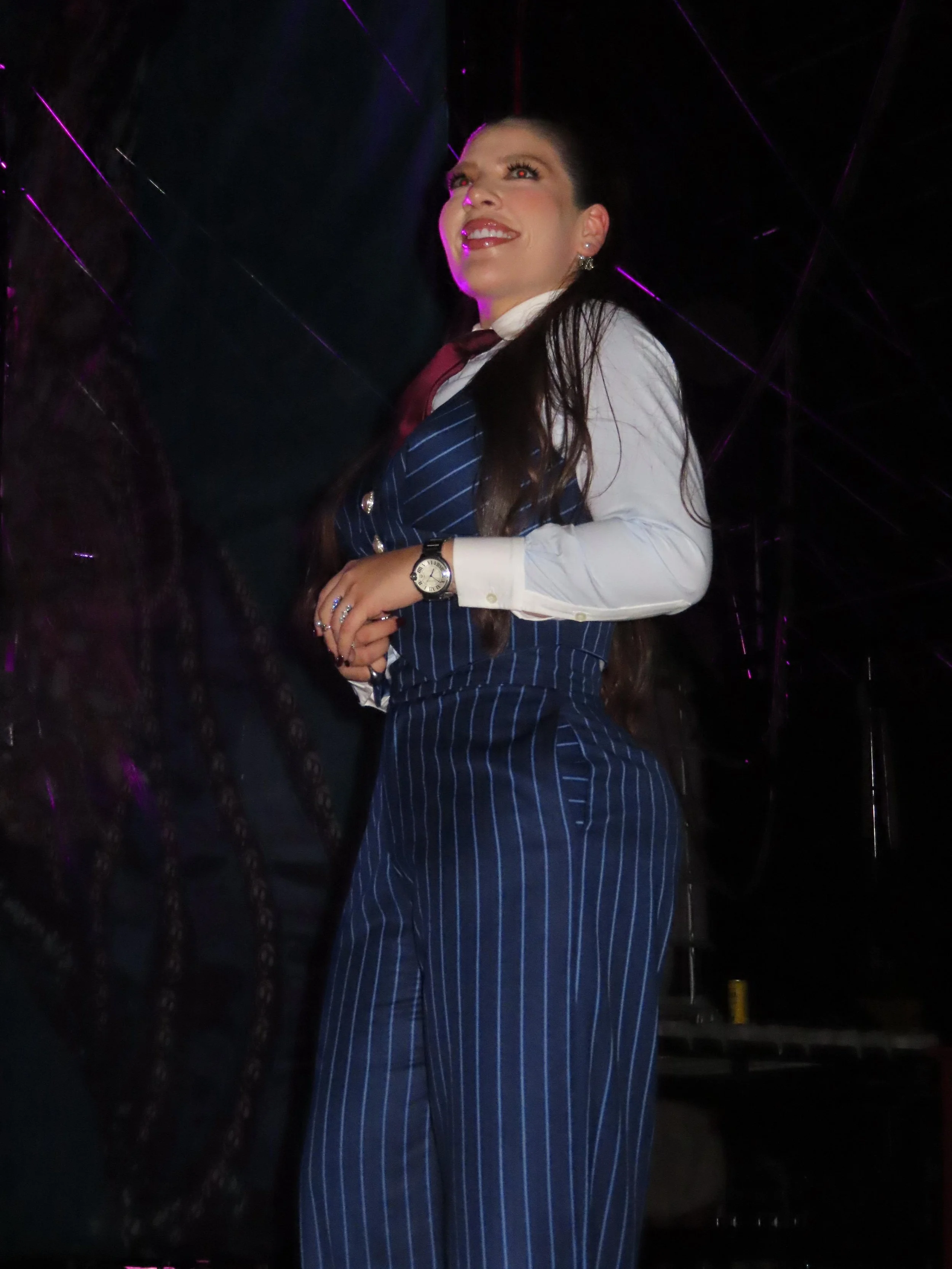 Yuliana Preciado en un total look Miguel Hernan