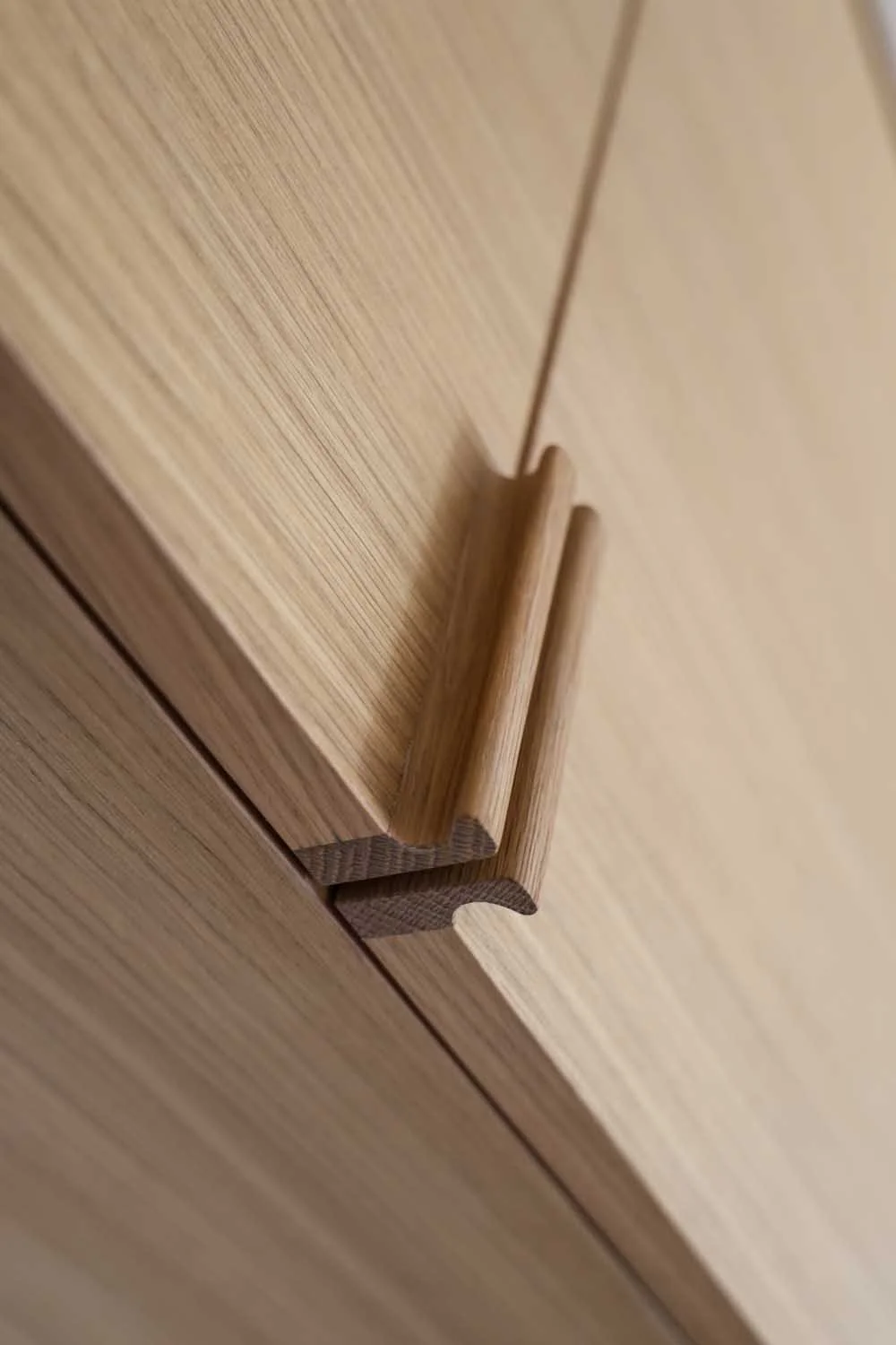 Berkeley_Kitchen_WhiteOakCabinet_Detail.jpg