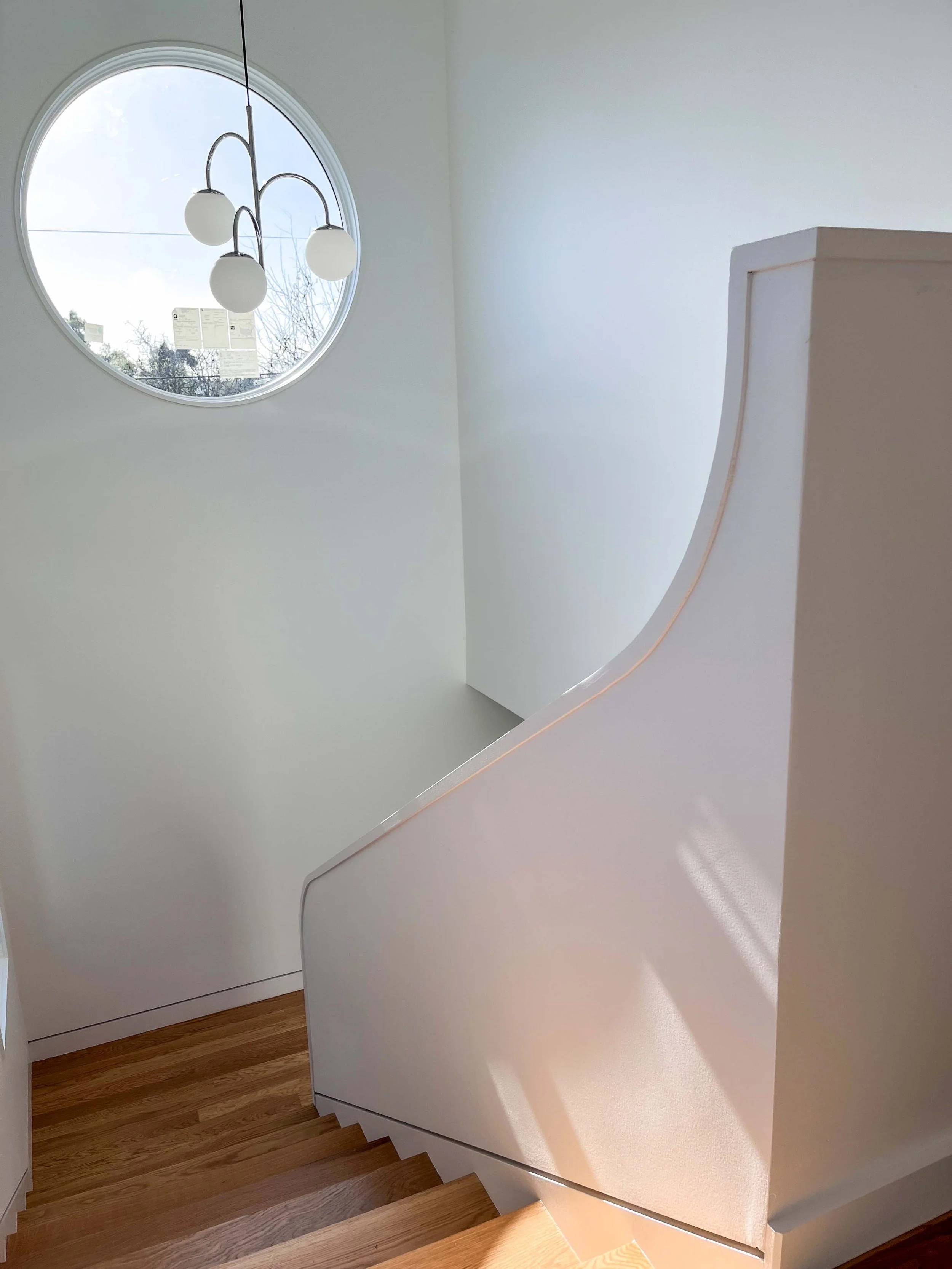 Rockridge2ndStory_Stairs_and_roundWindow.jpg