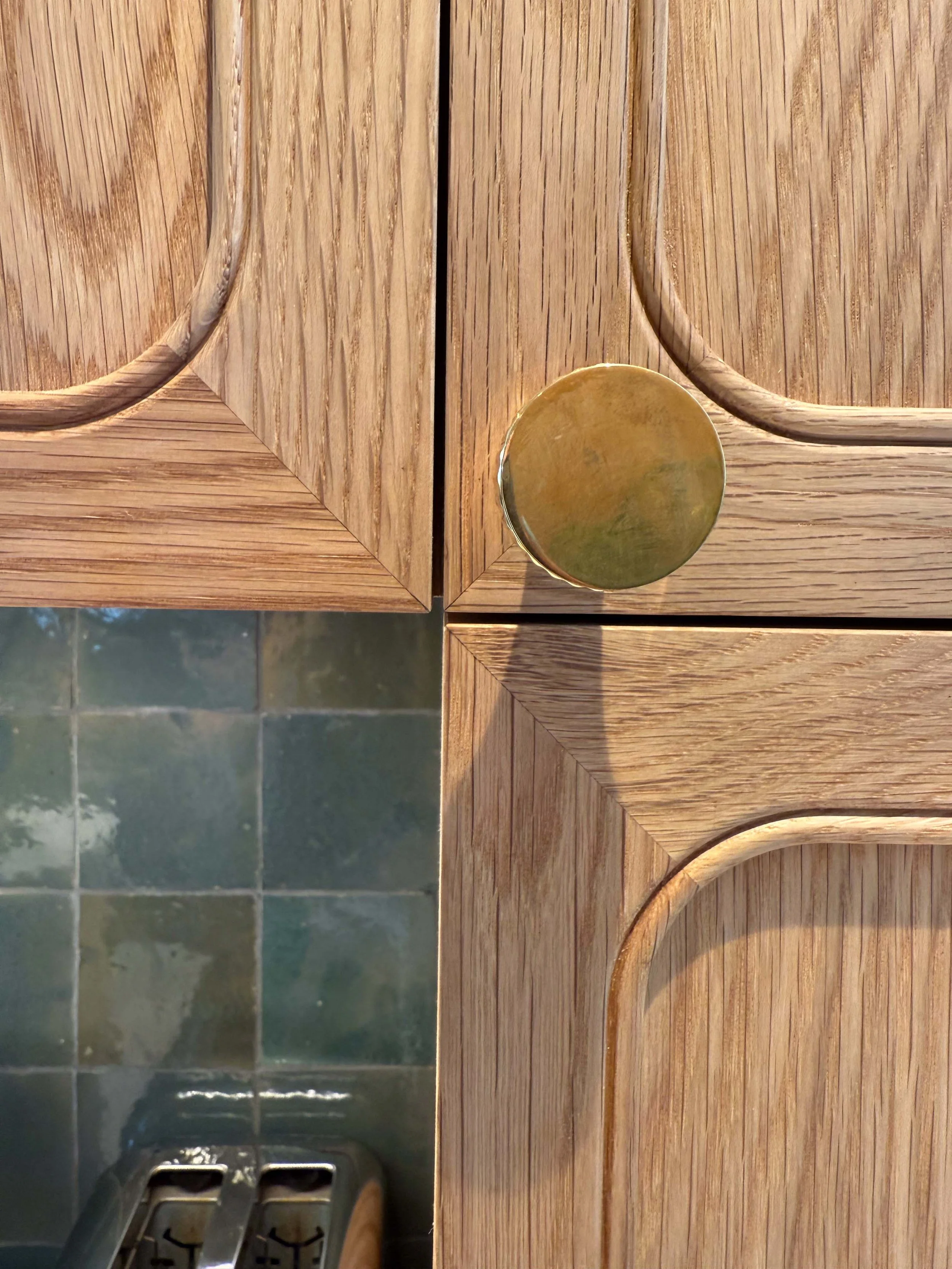 ColeValley_Kitchen_White Oak Cabinetry_Detail.jpg