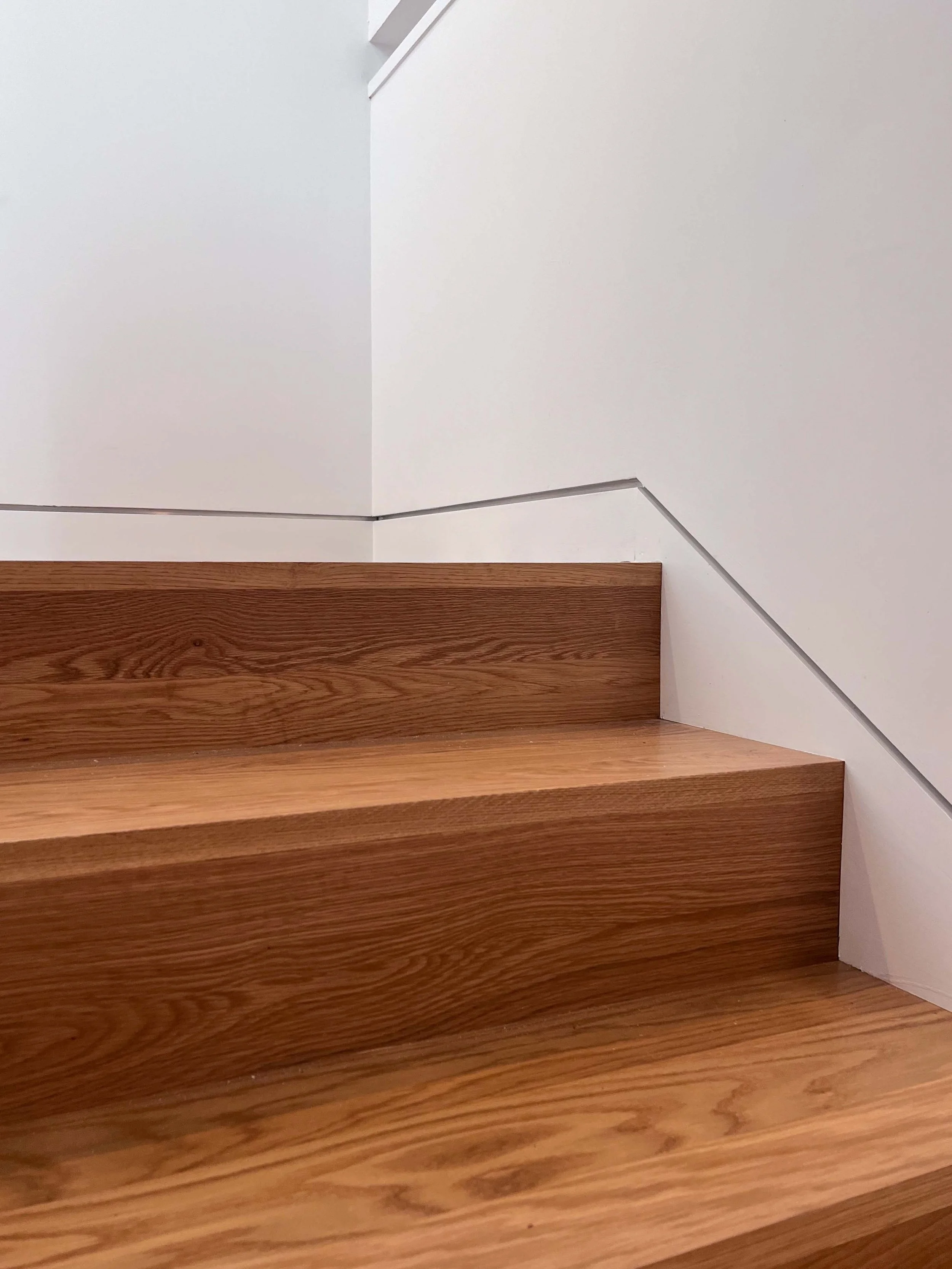 Rockridge2ndStory_Stairtread_ShadowGap.jpg