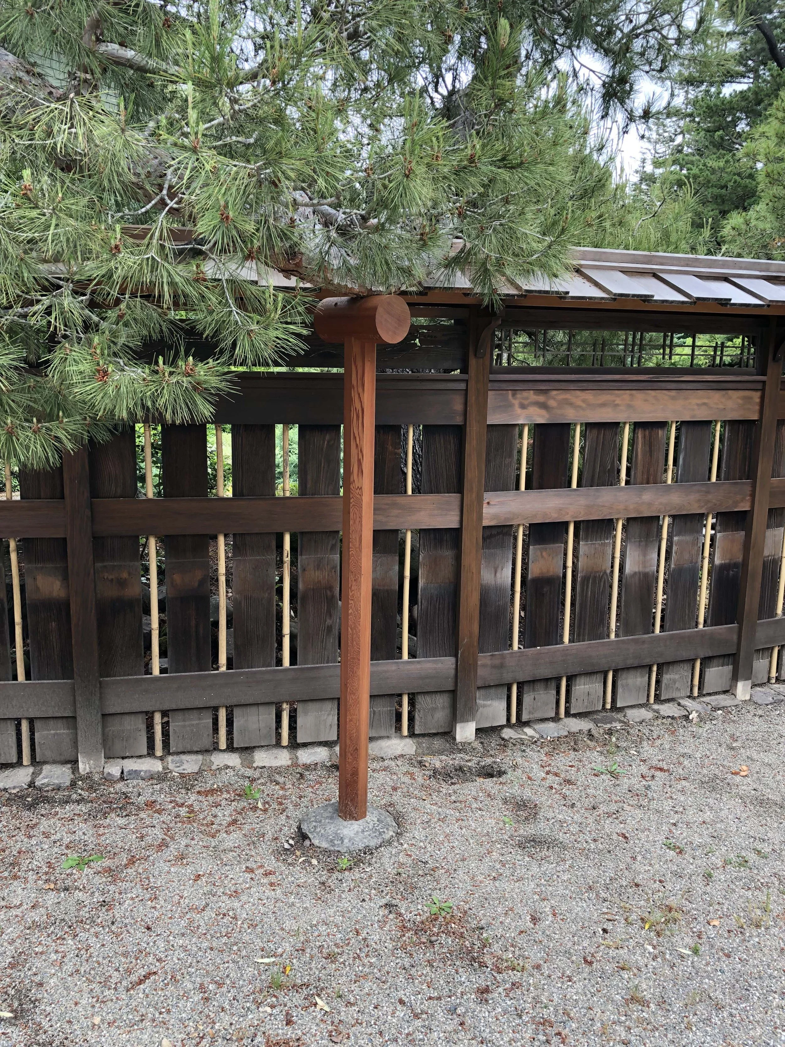 GardenFence_1.jpg